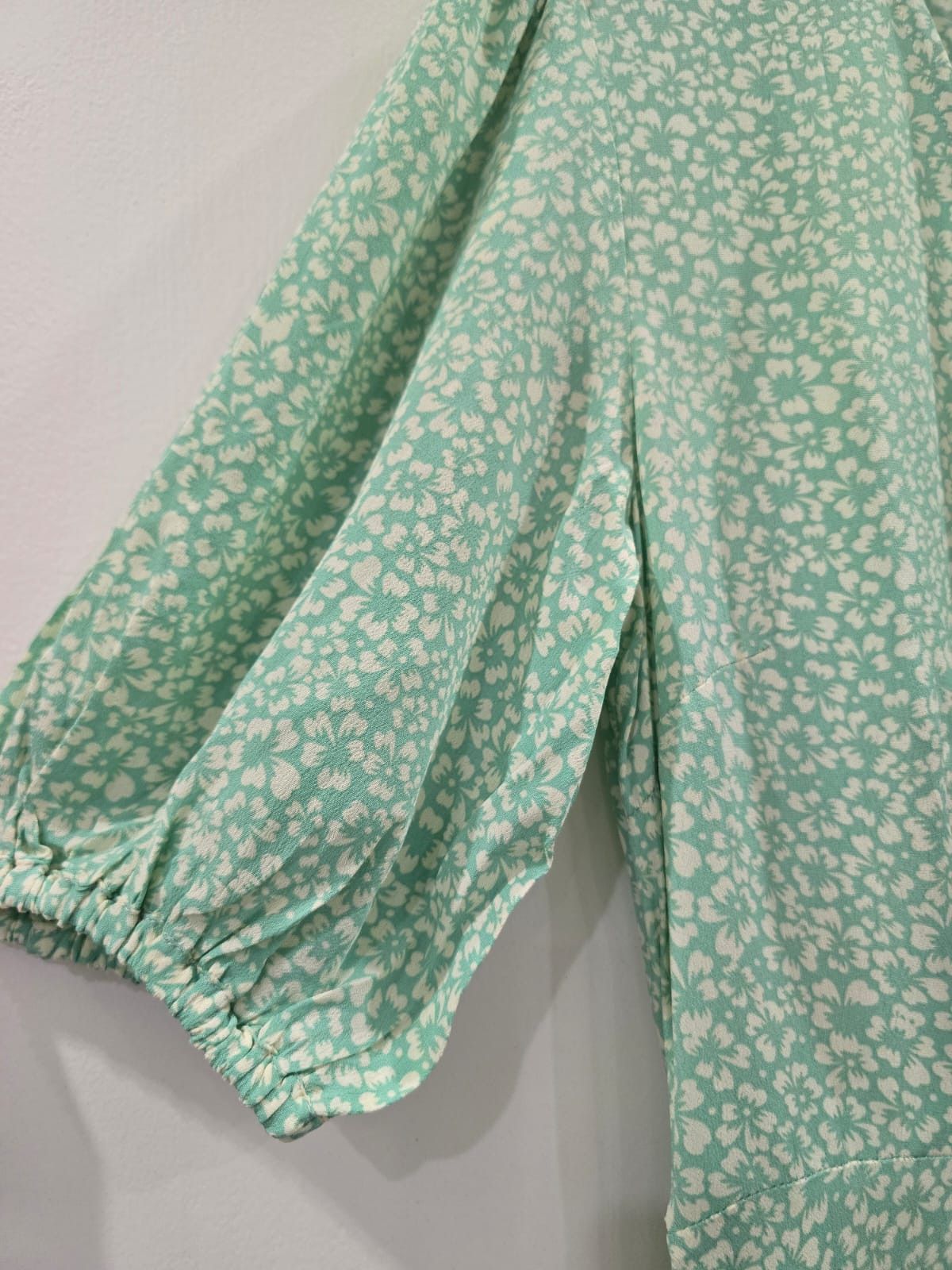 Other Rixo Green With White Dots High Waisted Dress Size XS / US 0-2 / IT 36-38 - 4 Thumbnail