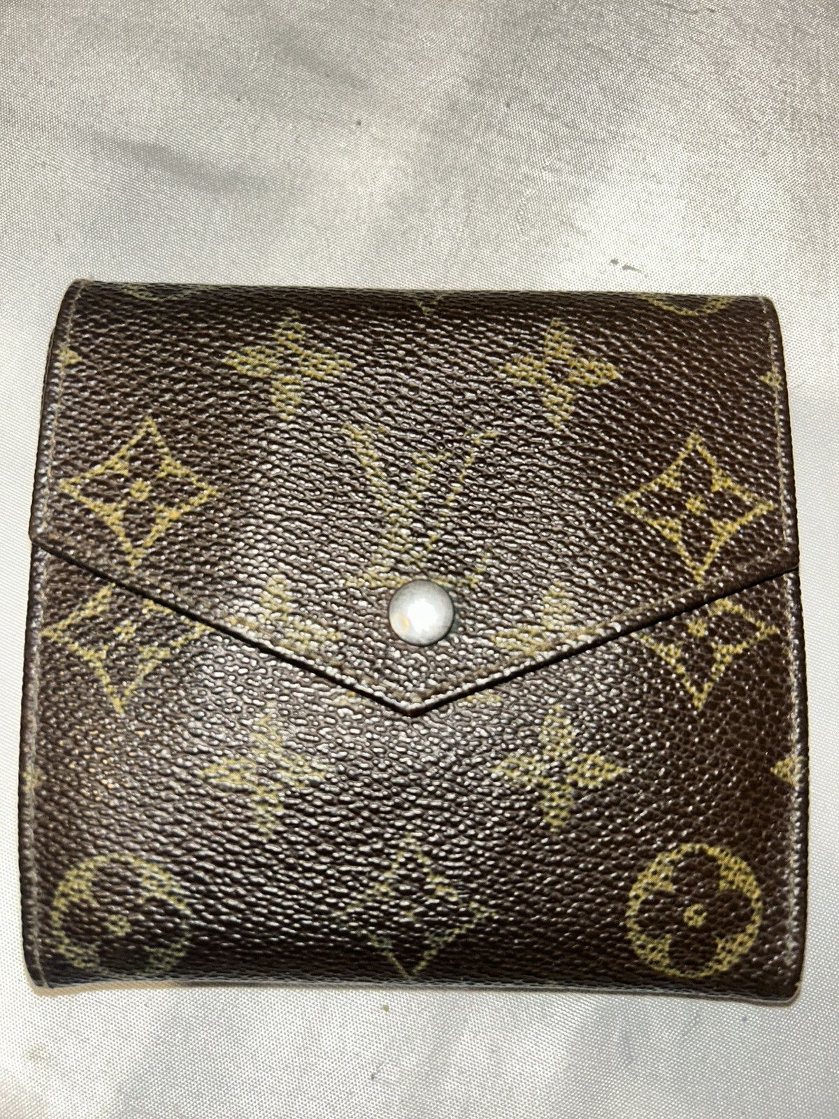 Louis Vuitton Louis Vuitton Size ONE SIZE - 1 Thumbnail