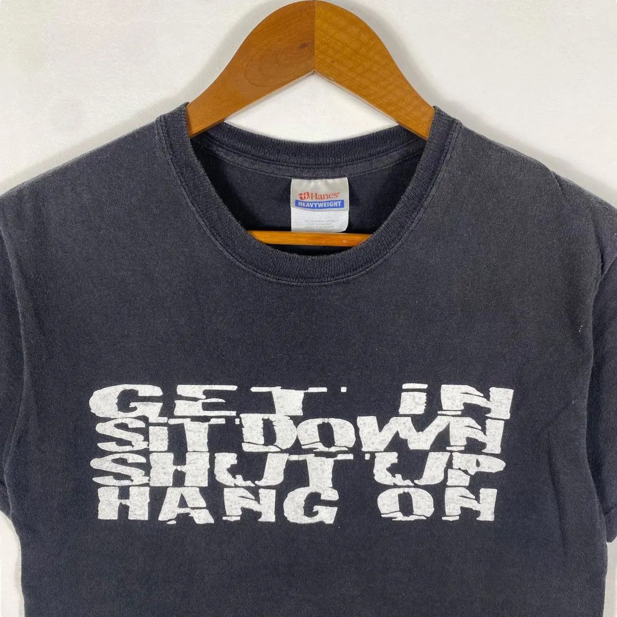 Vintage Vintage 00's SLINGSHOT GUAM CREW Cartoon Graphic Tee Shirt Size US S / EU 44-46 / 1 - 4 Thumbnail