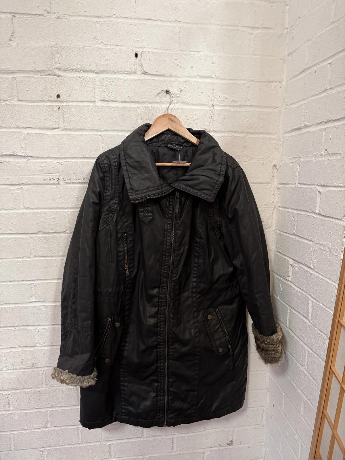 Other Dorothy Perkins Black Faux Leather Coat with Faux Fur Trim Size S / US 4 / IT 40 - 1 Thumbnail