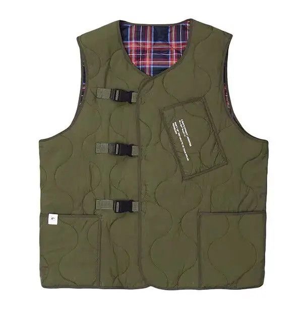 VIBE Army green utility buckle quilted vest jacket Size US L / EU 52-54 / 3 - 7 Thumbnail