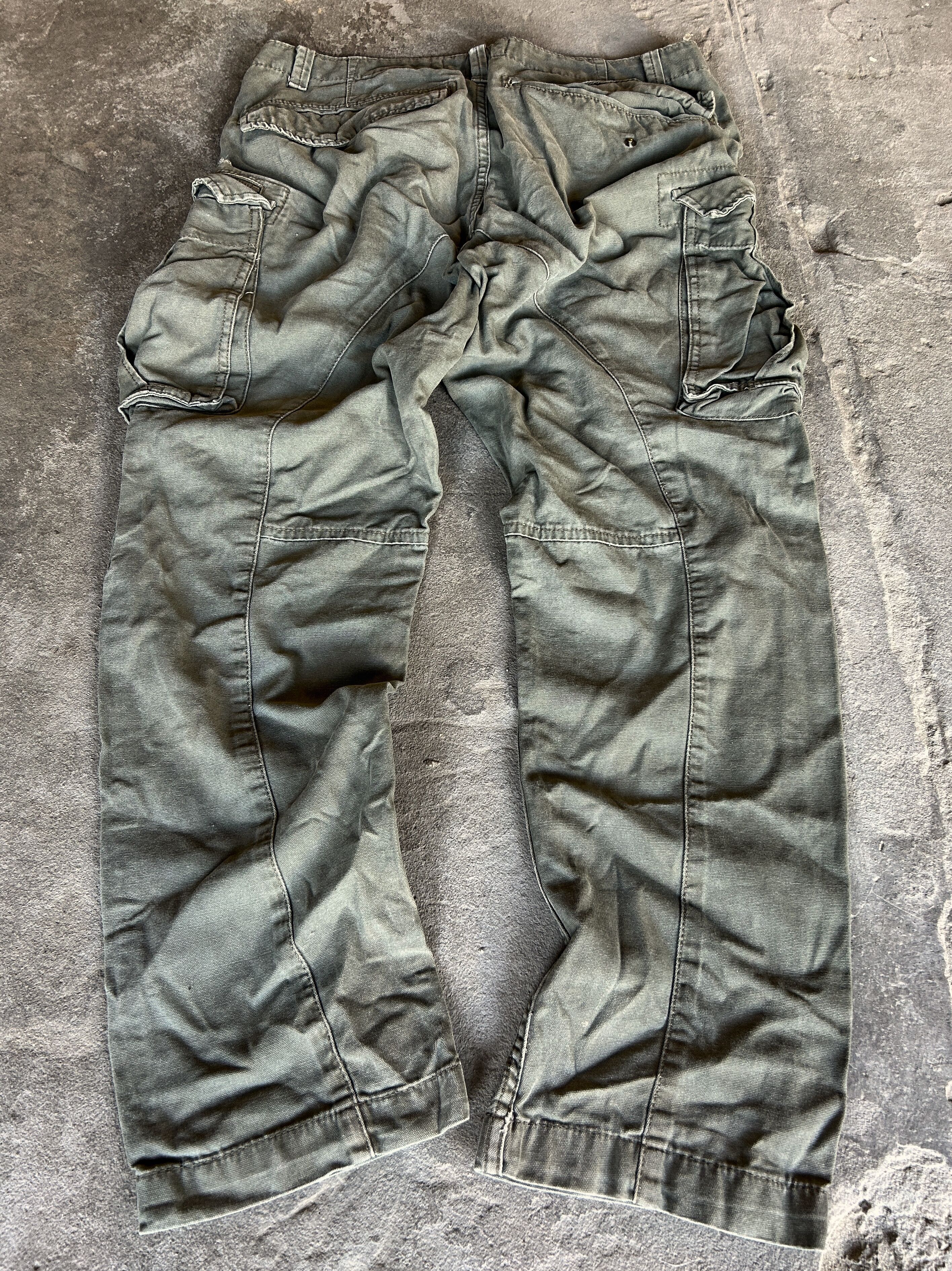 Vintage Vintage Olive Cargo Pants Wide Leg Military Utility Style Size US 32 / EU 48 - 2 Thumbnail