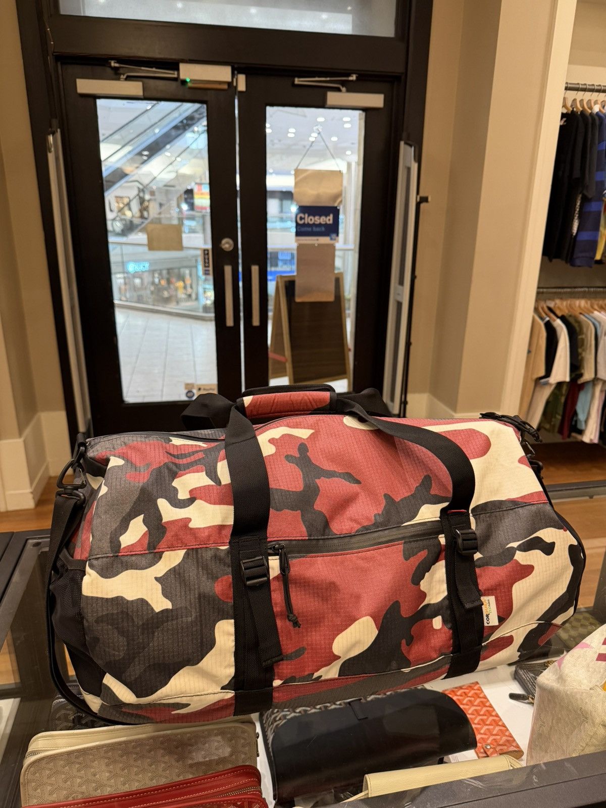 Supreme Supreme SS21 Red Camo Duffle Bag Size ONE SIZE - 4 Thumbnail