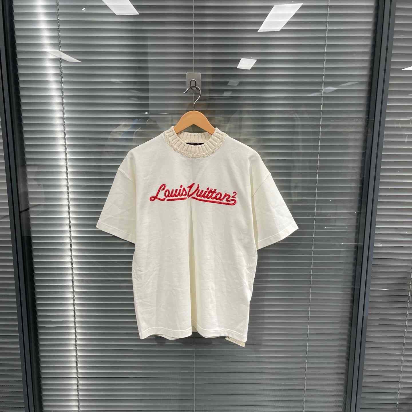 Louis Vuitton Louis Vuitton Knit Collar Signature Logo Embroidery T-Shirt Size US XS / EU 42 / 0 - 1 Thumbnail