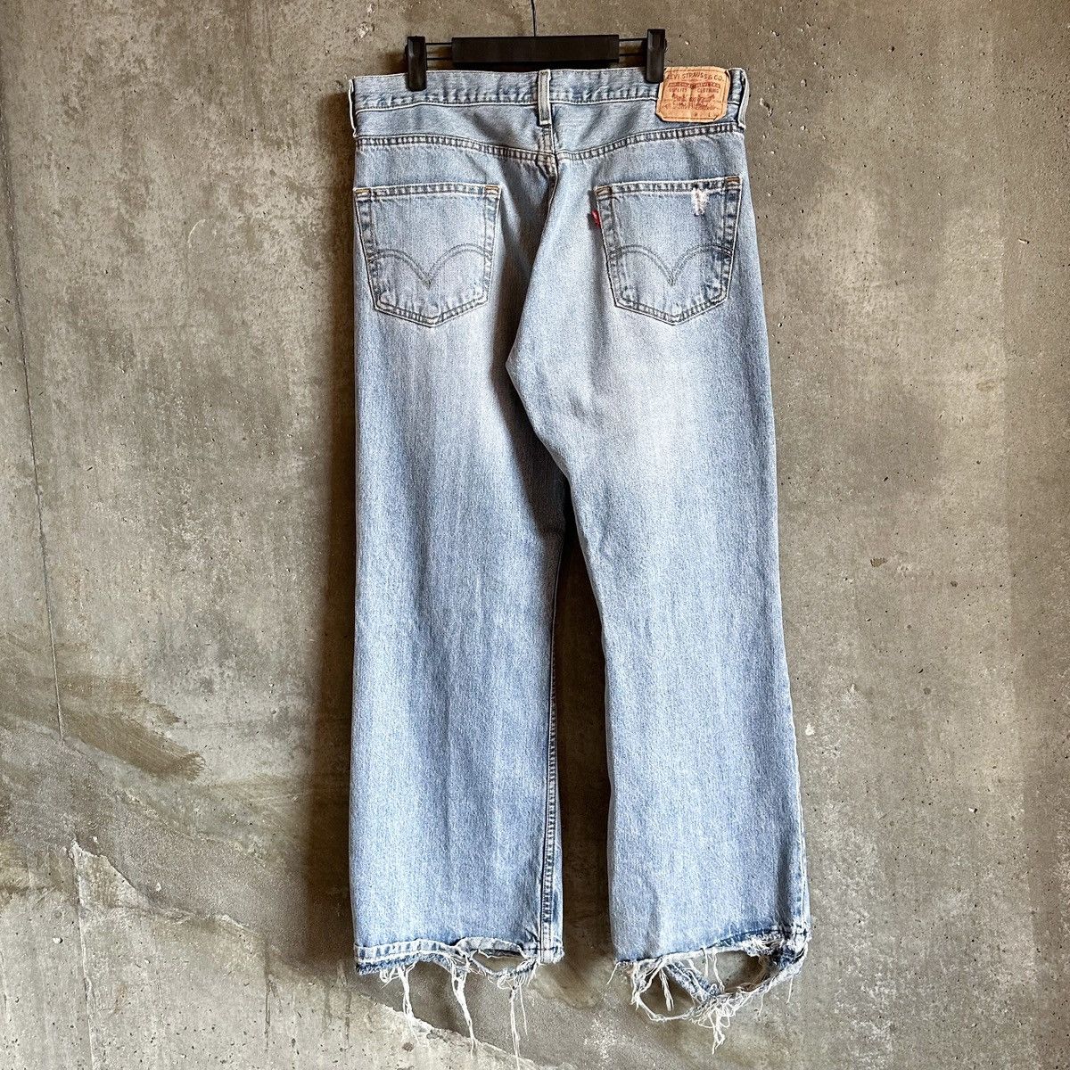 Levi's Levi’s 567 DESTROYED Hem Baggy Denim Size US 34 / EU 50 - 5 Thumbnail