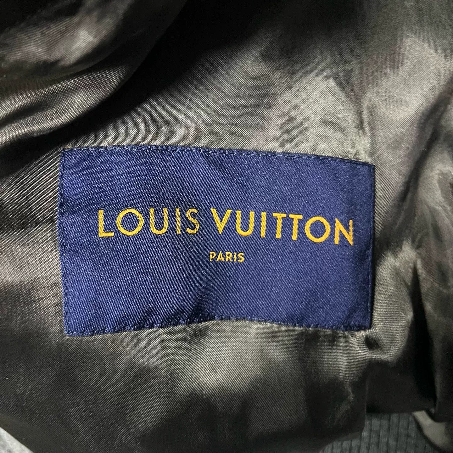Louis Vuitton Louis Vuitton Gray Padded Baseball Jacket Size US M / EU 48-50 / 2 - 3 Thumbnail