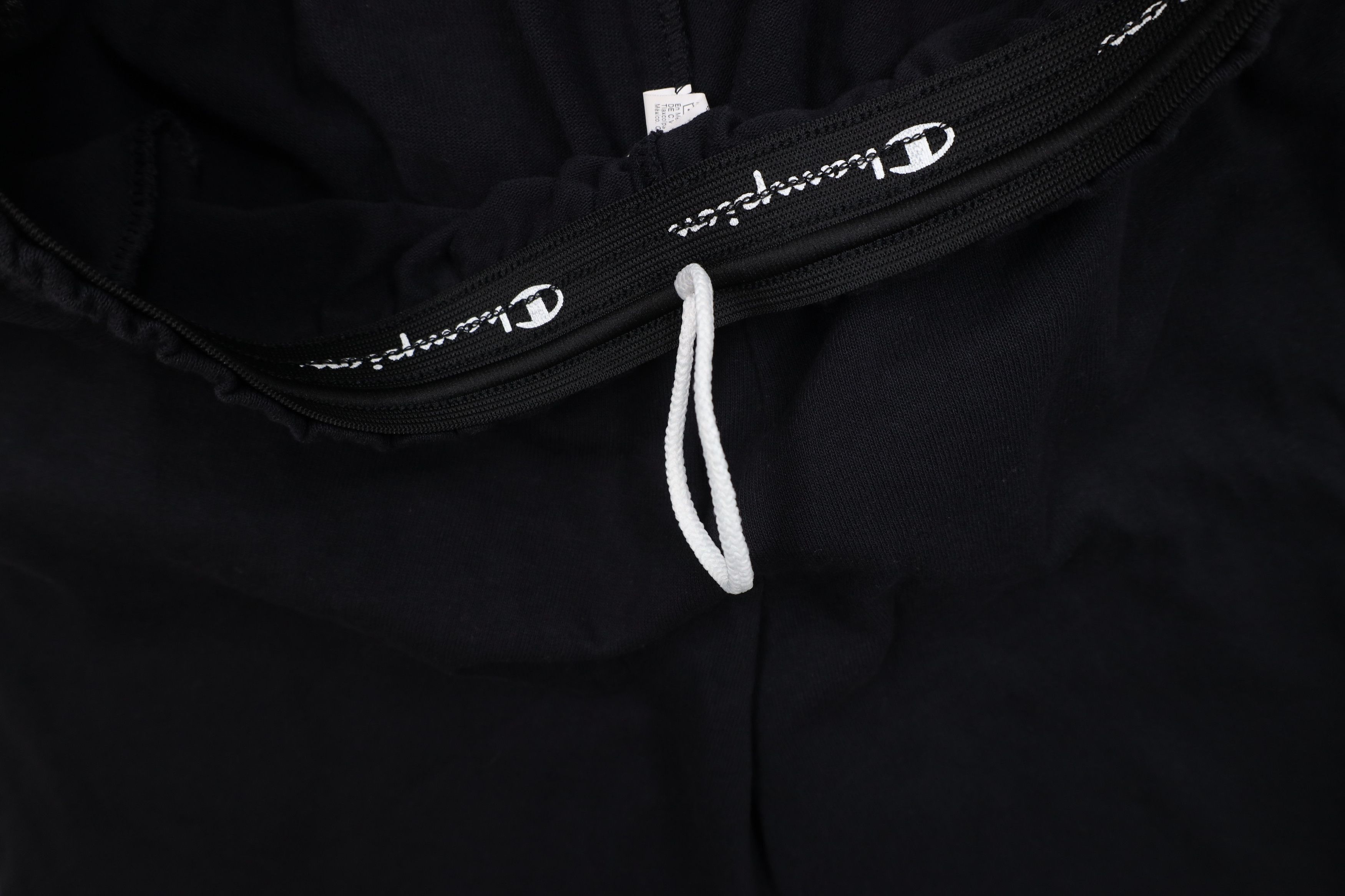 Champion Vintage Champion Logo Above Knee Heavyweight Shorts Black Size US 32 / EU 48 - 7 Thumbnail