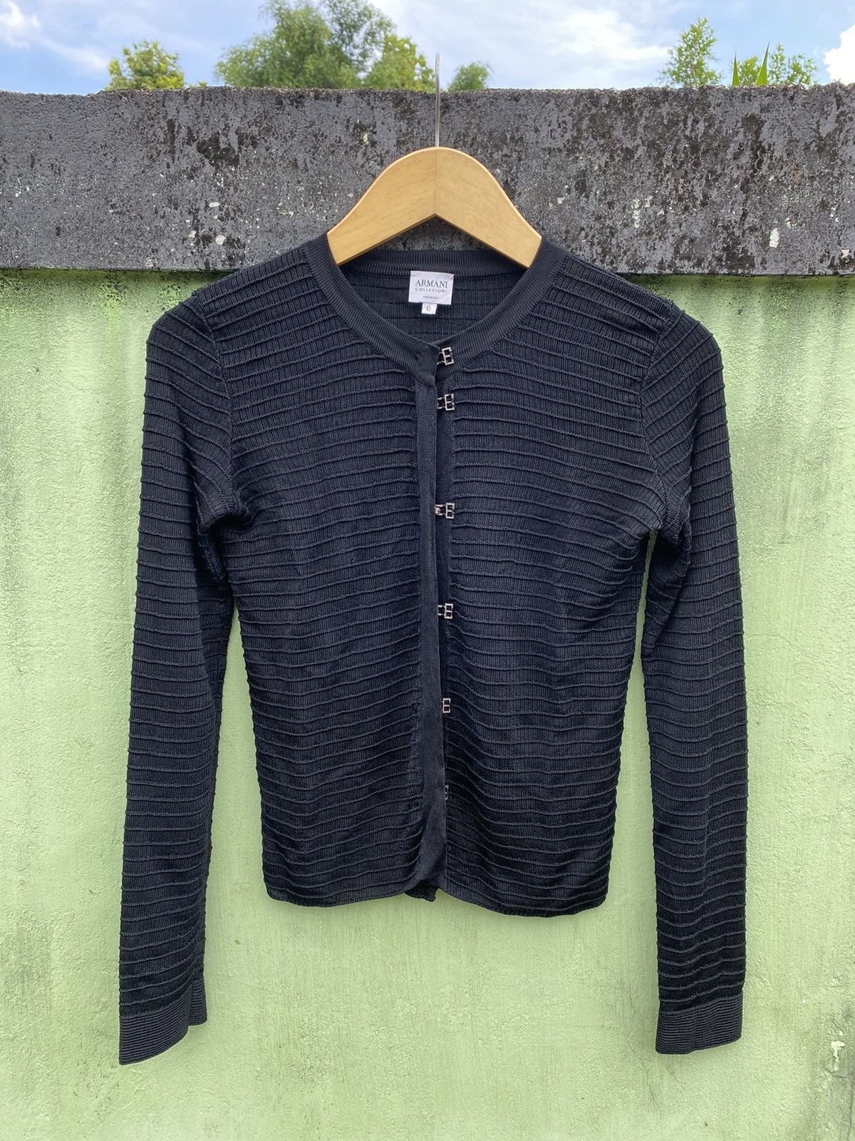 Armani Collezioni Vintage Armani Collezioni Made in Italy Ribbed Knit Cardigan Size S / US 4 / IT 40 - 1 Thumbnail