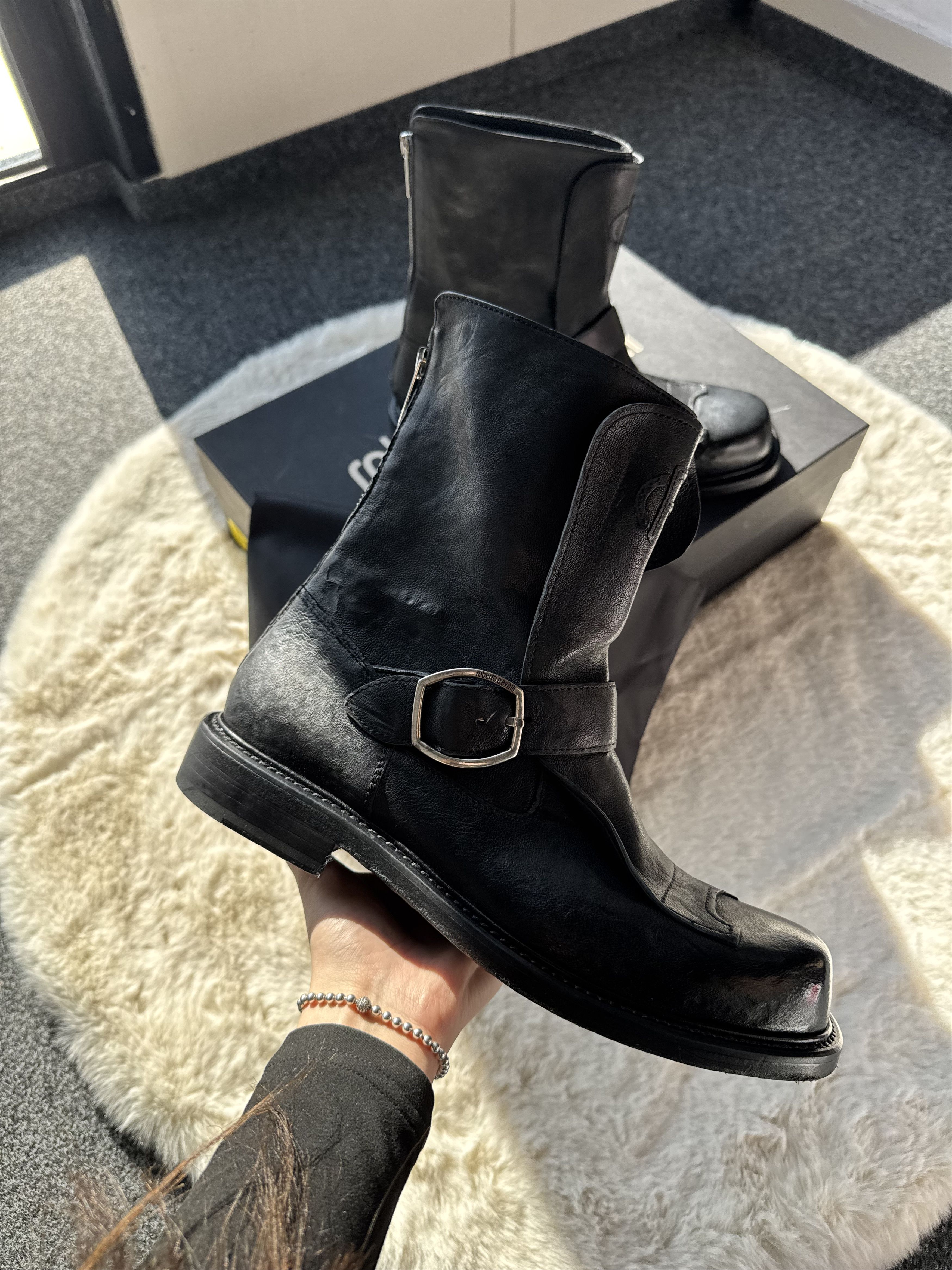 Roberto Cavalli Roberto Cavalli Combact Black Leather ankle cowboy boots 42 Size US 9 / EU 42 - 1 Thumbnail
