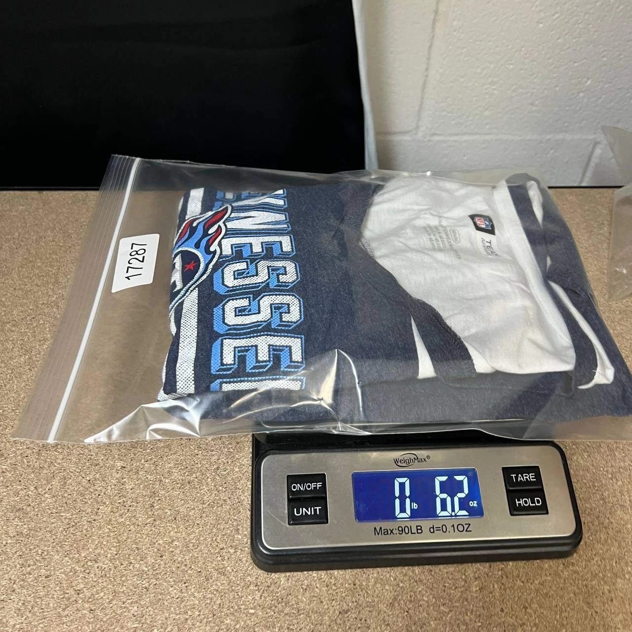 Other Tennessee Titans Shirt Women Gray Long Sleeve V-Neck New M Size M / US 6-8 / IT 42-44 - 7 Thumbnail