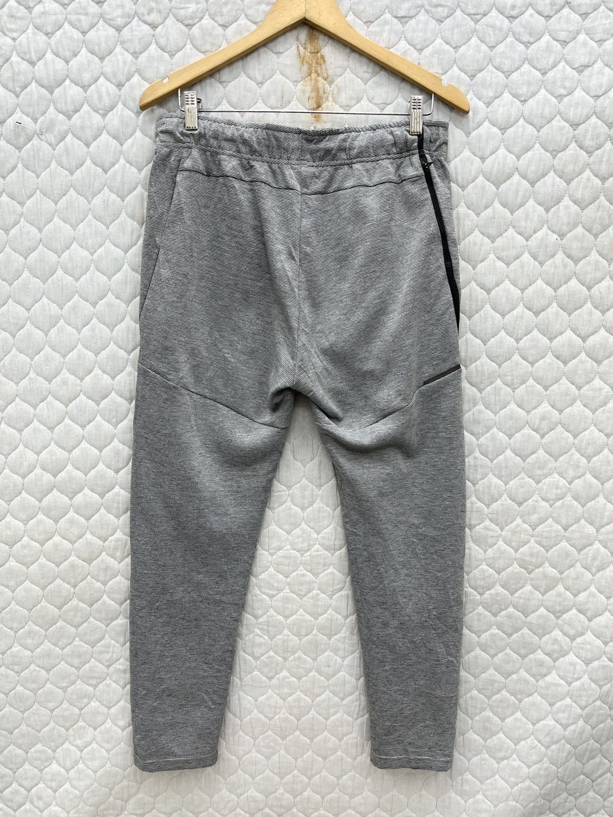Oakley 🔥🔥🔥STEALS OAKLEY JOGGER PANTS Size US 33 - 4 Thumbnail