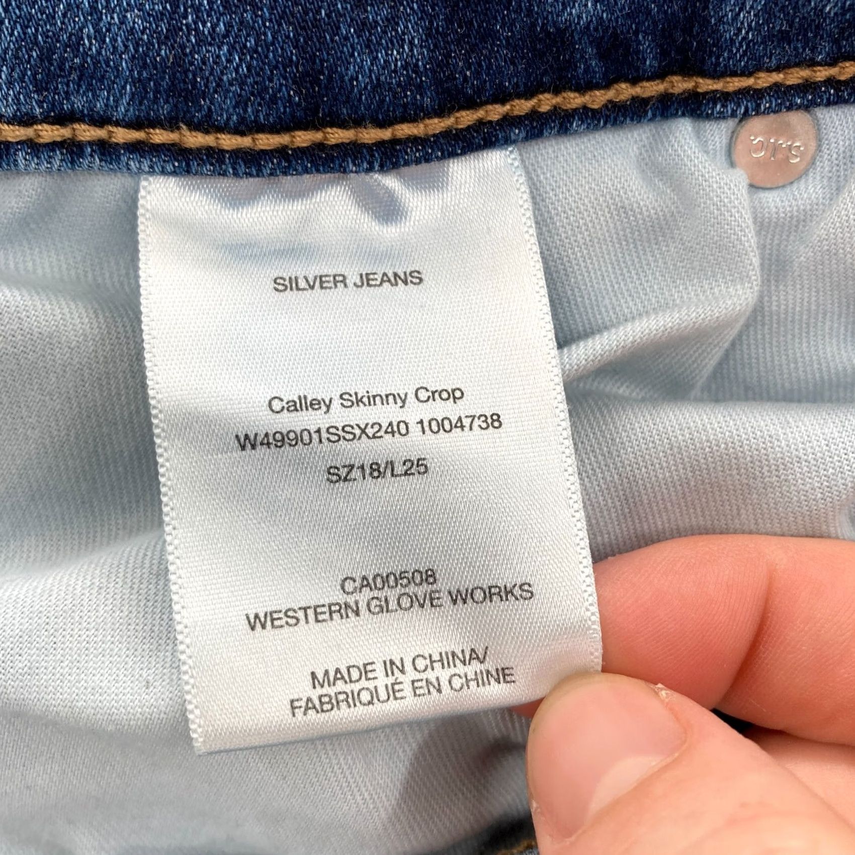 Silver Jeans Co. Silver Jeans Calley Skinny Crop Women's 18 Blue Stretch Denim Distressed Grunge Skinny Jeans Size 26" / US 2 / IT 38 - 7 Thumbnail