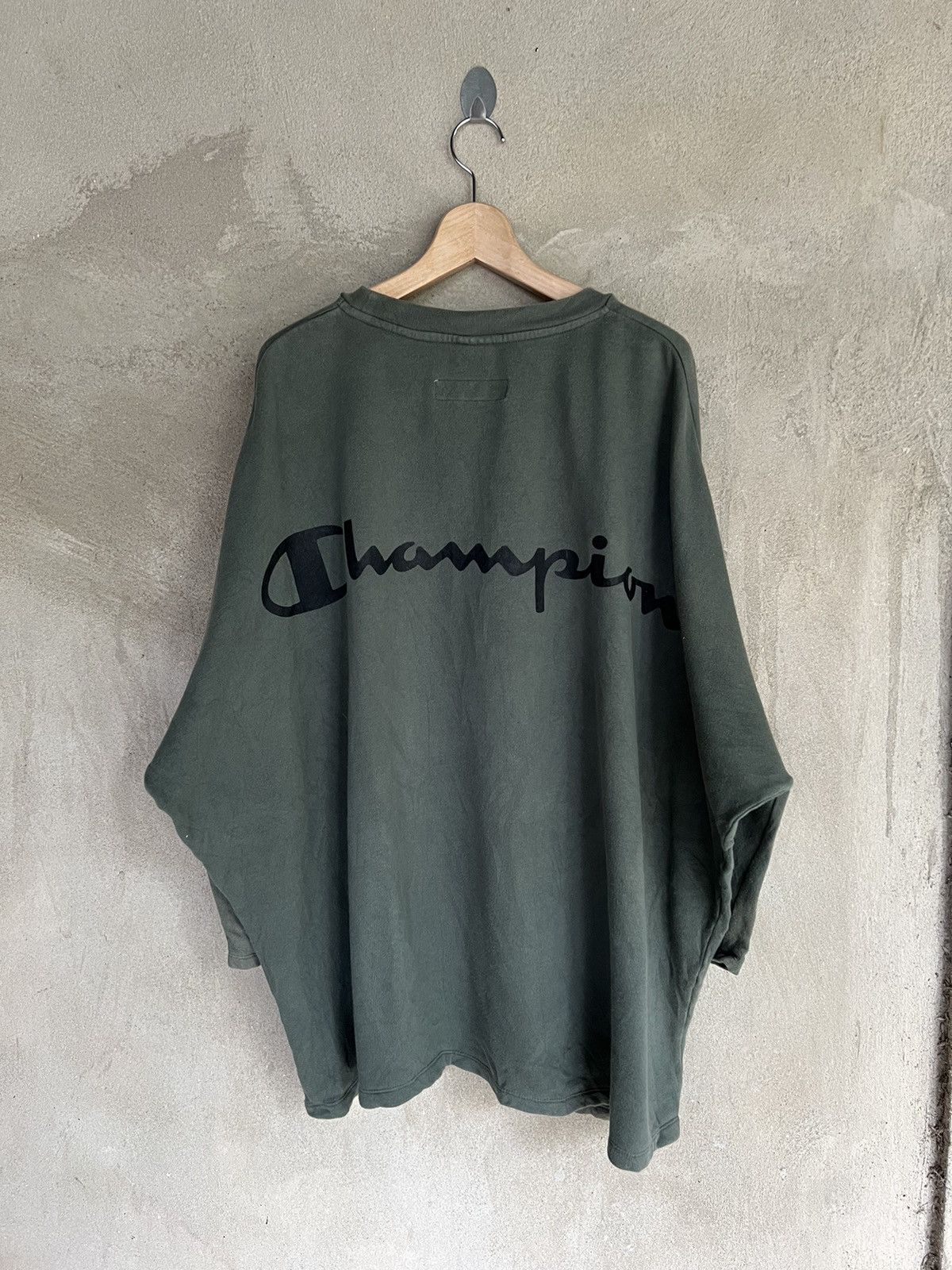 Issey Miyake Champion X Nenet by Issey Miyake Oversized Faded Sweatshirt Size US L / EU 52-54 / 3 - 9 Thumbnail
