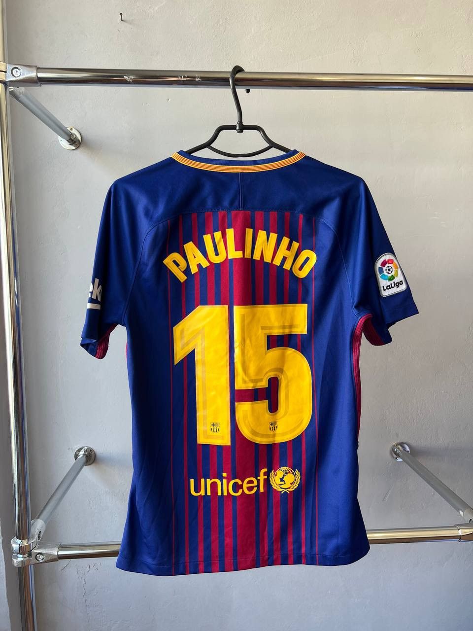 Nike 2017/18 BARCELONA FC #15 PAULINHO HOME SOCCER JERSEY SHIRT S Size US S / EU 44-46 / 1 - 3 Thumbnail