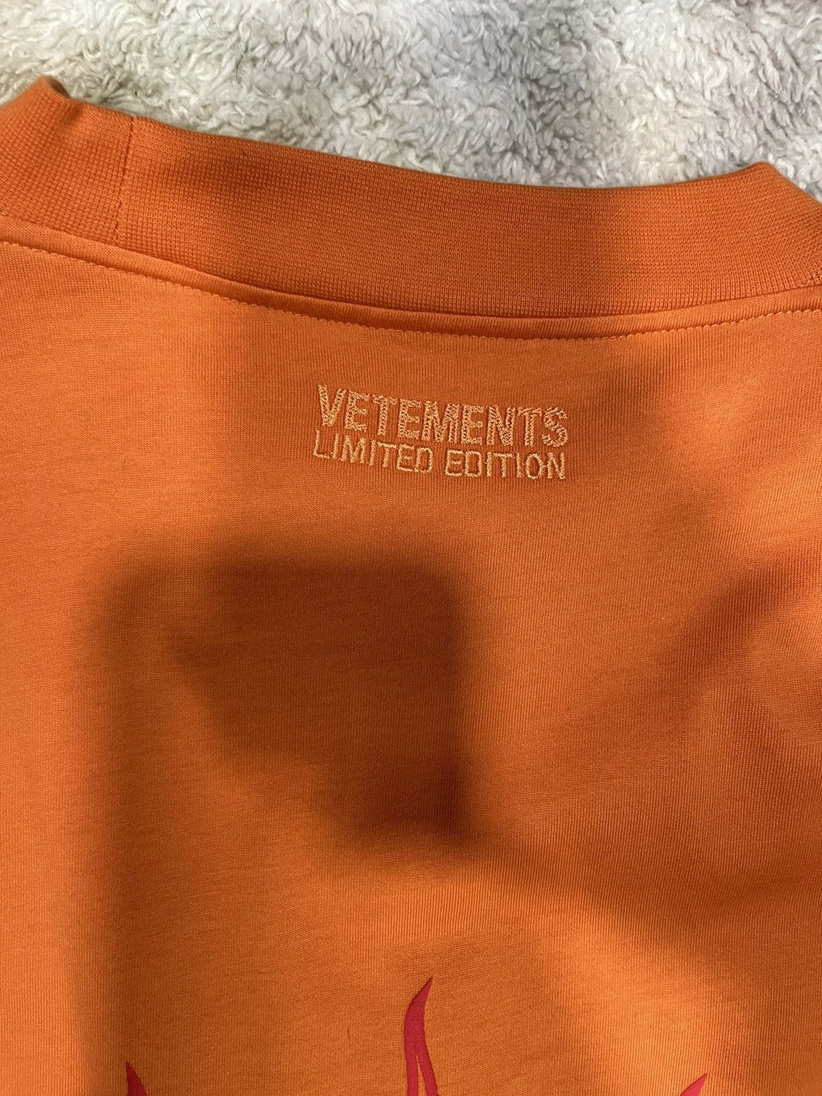 Vetements Vetements Hotter than your exBetter than your next T Shirt Size US L / EU 52-54 / 3 - 8 Thumbnail