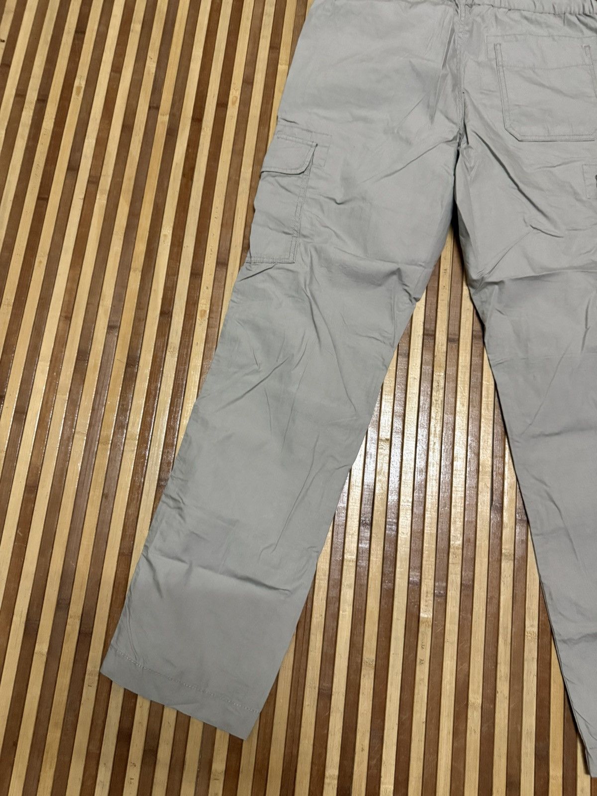 Uniqlo UNIQLO Cargo Pants Streetwear Multipocket W32X31 Size US 32 / EU 48 - 8 Thumbnail