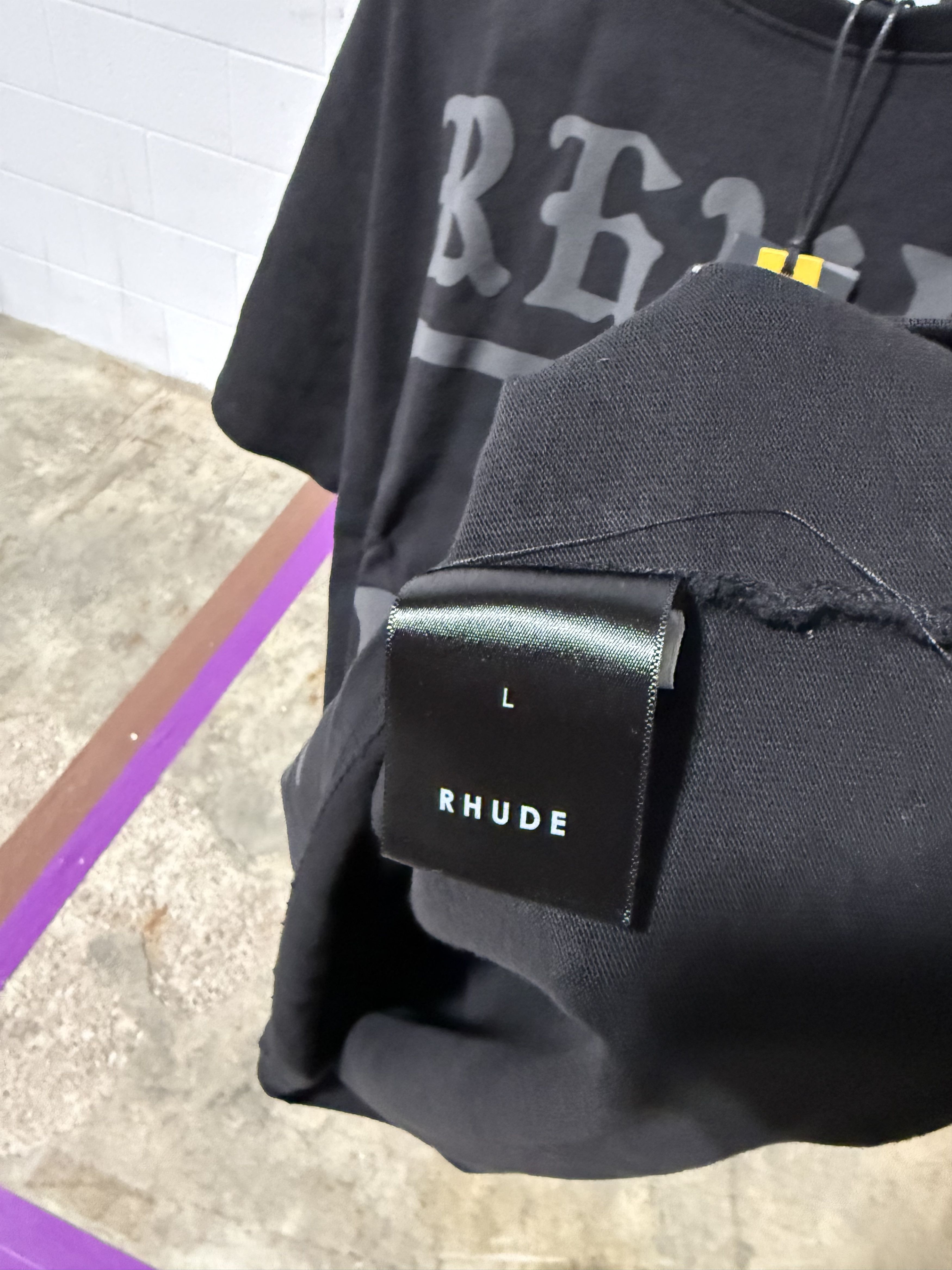 Rhude Rhude Deix Shield Tee 'Black' Size US L / EU 52-54 / 3 - 3 Thumbnail