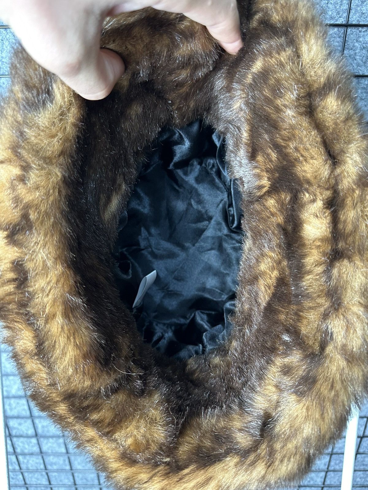 Japanese Brand Vintage 90s Streetwear Faux Fur Deep Fit Bucket Hat Size OS Size ONE SIZE - 4 Thumbnail