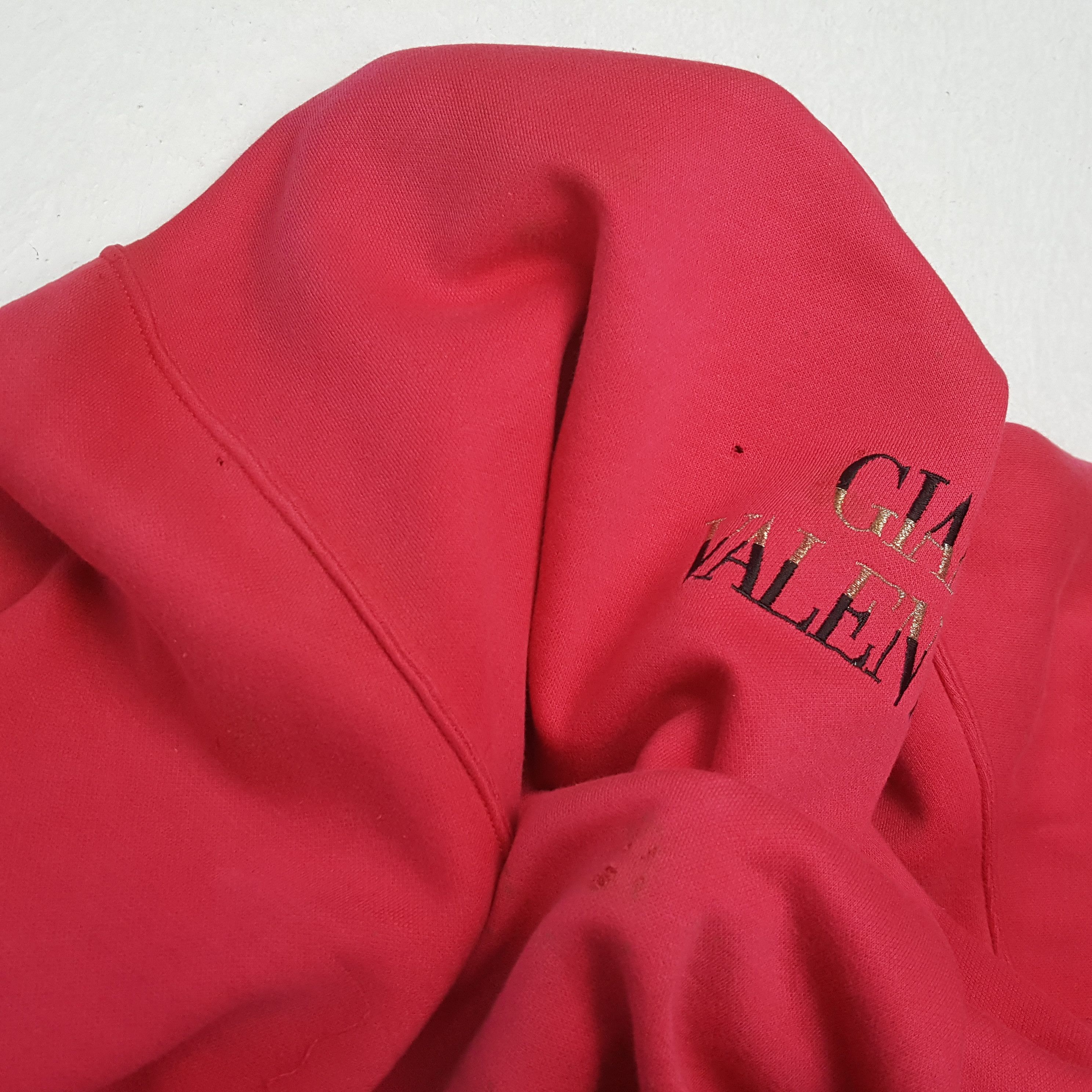 Japanese Brand × Valentino × Vintage Vintage GIANNI VALENTINO Italian Brand Distressed Sweathisrt Size US S / EU 44-46 / 1 - 8 Thumbnail