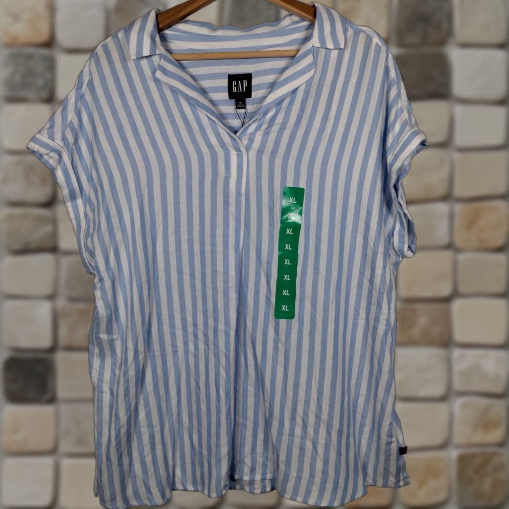 Gap VINTAGE Gap Women's Blouse Shirt XL Short Sleeve Lightweight Blue White Stripe V-Neck Casual Beach Coastal Size XL / US 12-14 / IT 48-50 - 1 Thumbnail