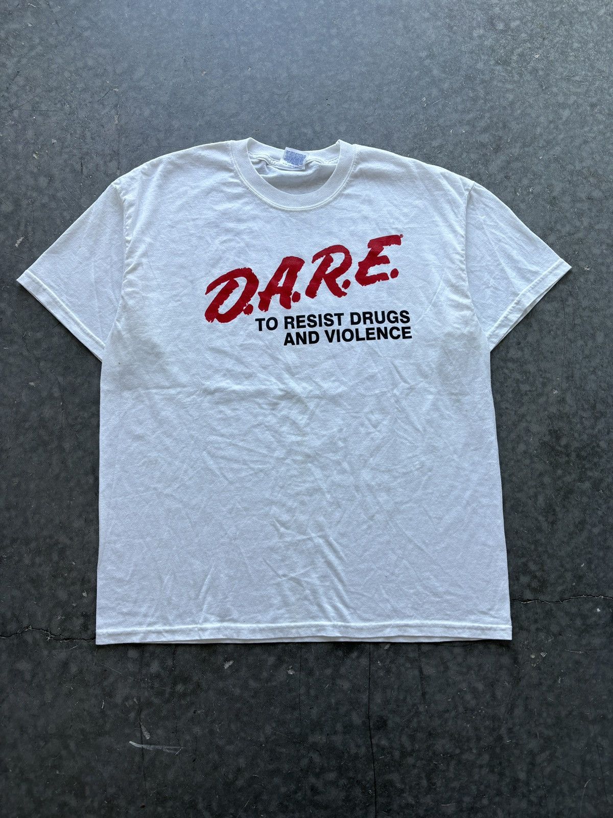 Vintage Vintage Y2K DARE Graphic Tee Size US L / EU 52-54 / 3 - 1 Thumbnail