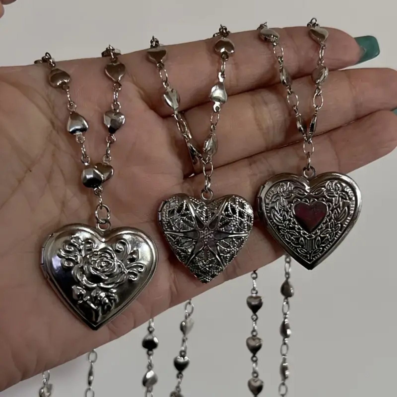 Other 3x Set Vintage Style Heart Locket Necklace Pendant Necklace Size ONE SIZE - 1 Thumbnail