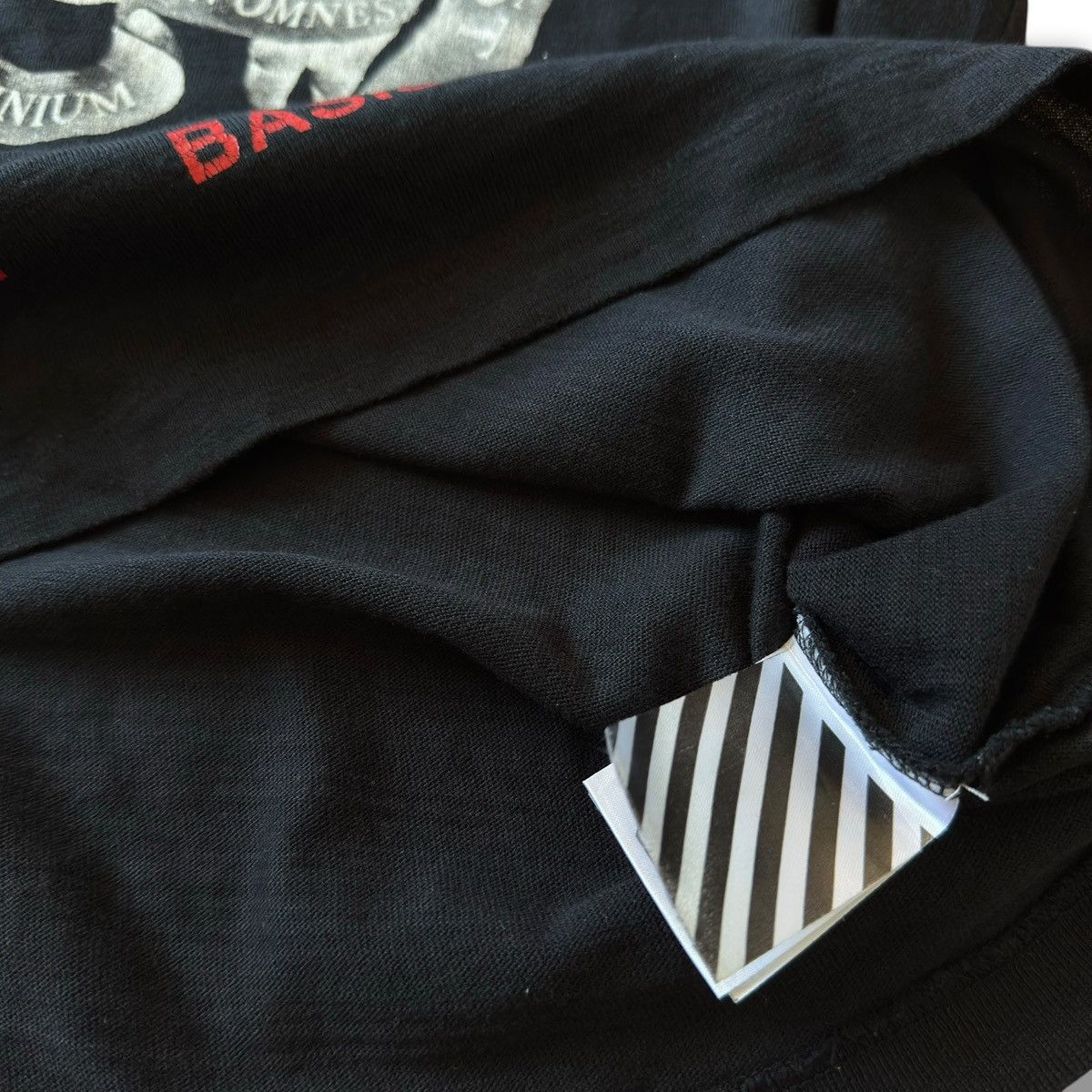 Off-White FW15 Off-White D.O.A Distressed Tshirt Size US L / EU 52-54 / 3 - 13 Thumbnail