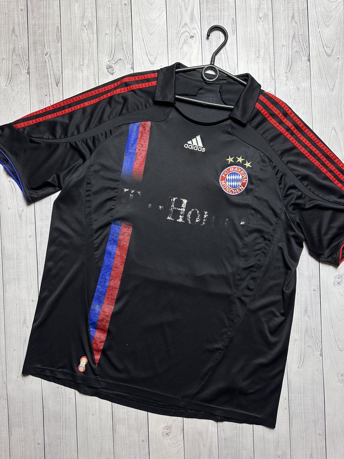 Adidas × Vintage Vintage adidas soccer jersey Bayern Munich size XXL black Size US XXL / EU 58 / 5 - 2 Thumbnail
