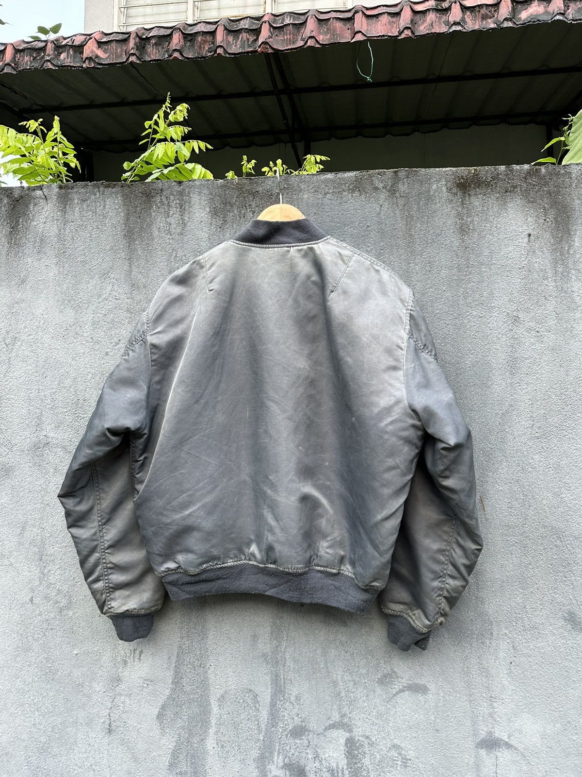 Vintage 👹Vintage Faded MA-1 Suntory Boss Coffee Bomber Jacket Size US L / EU 52-54 / 3 - 8 Thumbnail