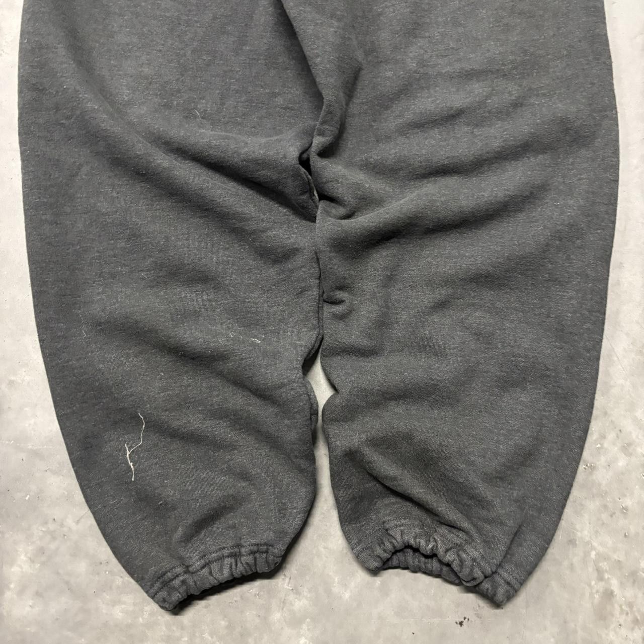 Russell Athletic × Vintage Crazy Vintage 90s Dark Grey Russell Essential Sweatpants! Size US 32 / EU 48 - 5 Thumbnail
