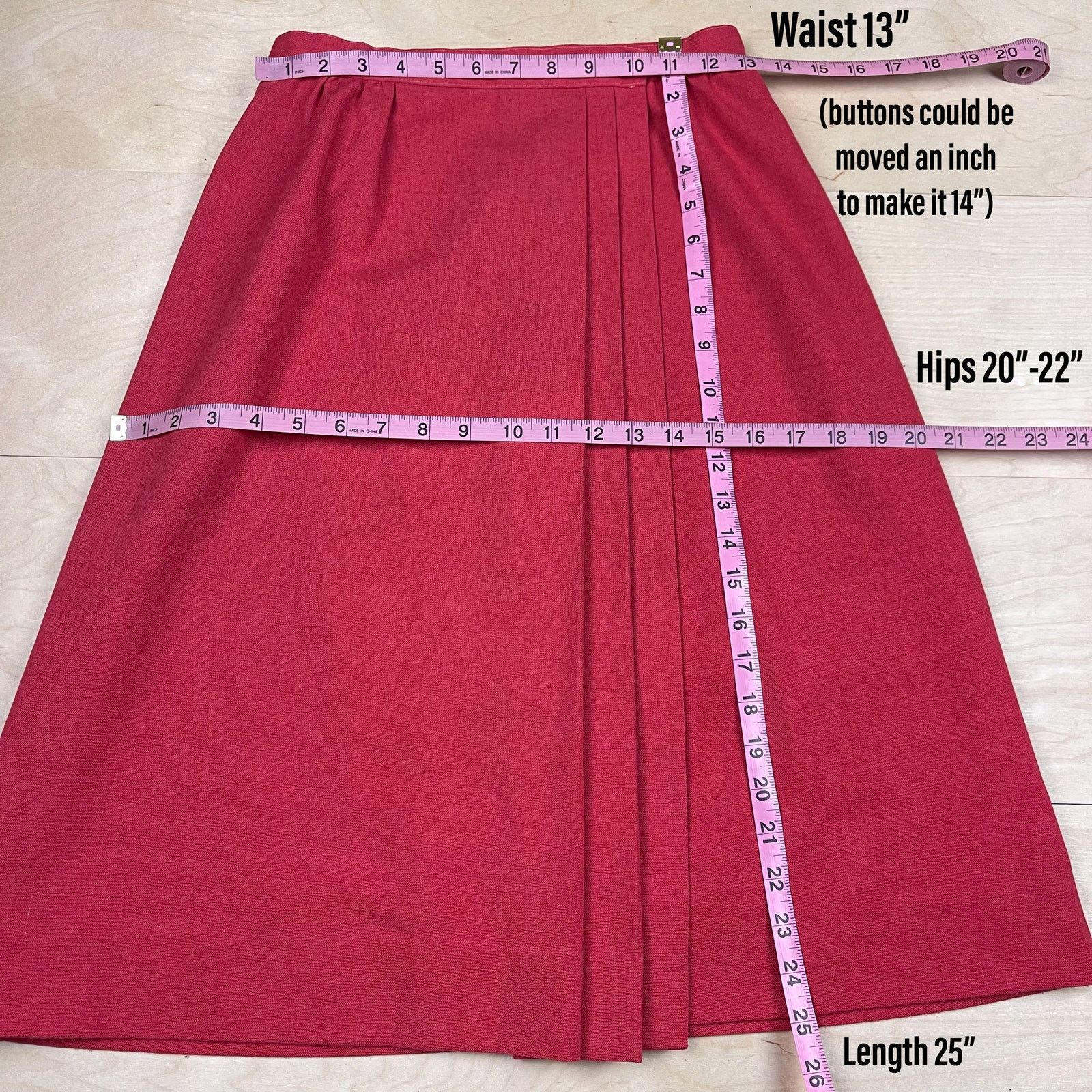 Vintage Vintage 1970s Red Pleated High Waisted Wrap Skirt Size 26" / US 2 / IT 38 - 5 Thumbnail
