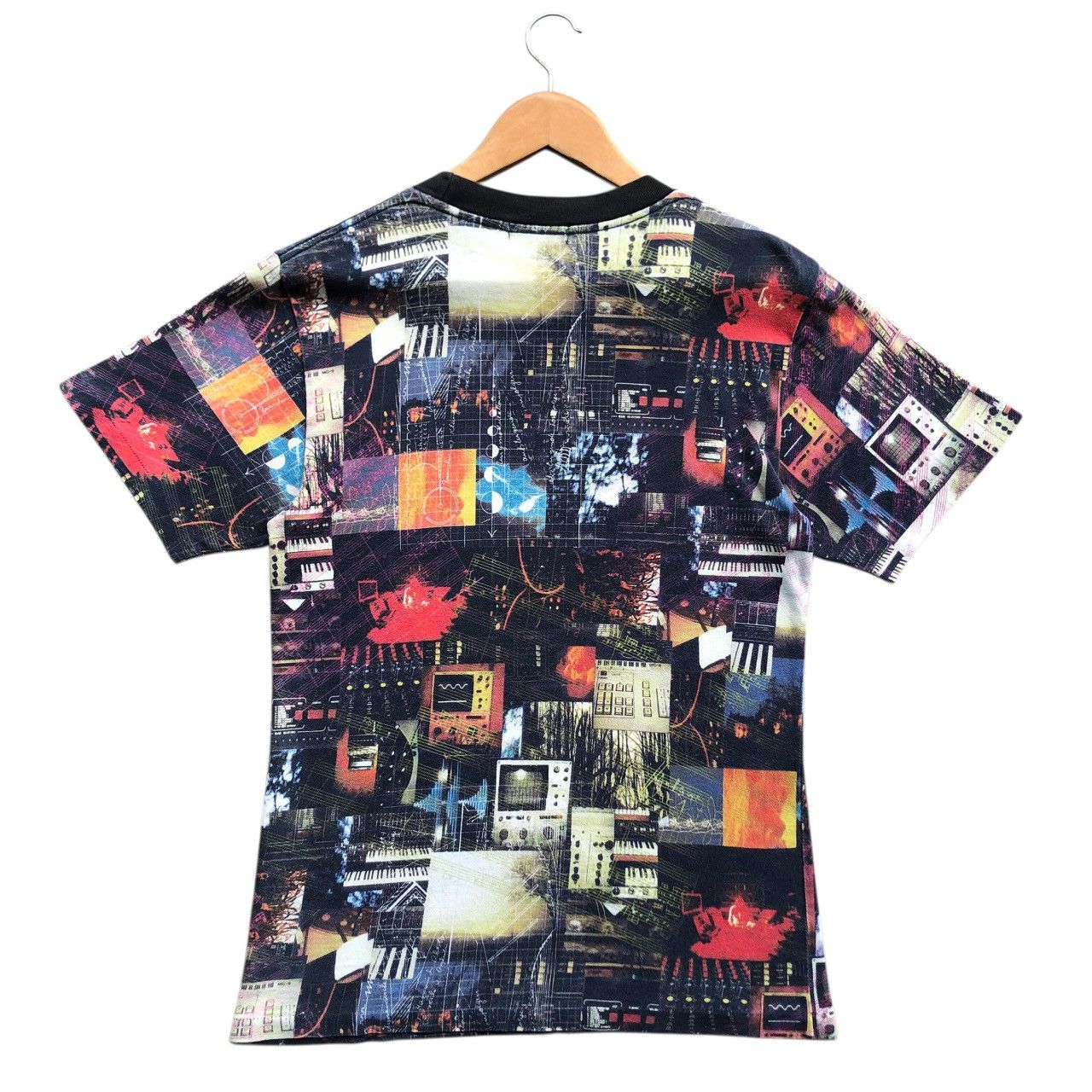Hysteric Glamour 💥rare💥 2000s HYSTERIC GLAMOUR electro full print tshirt Size US S / EU 44-46 / 1 - 3 Thumbnail