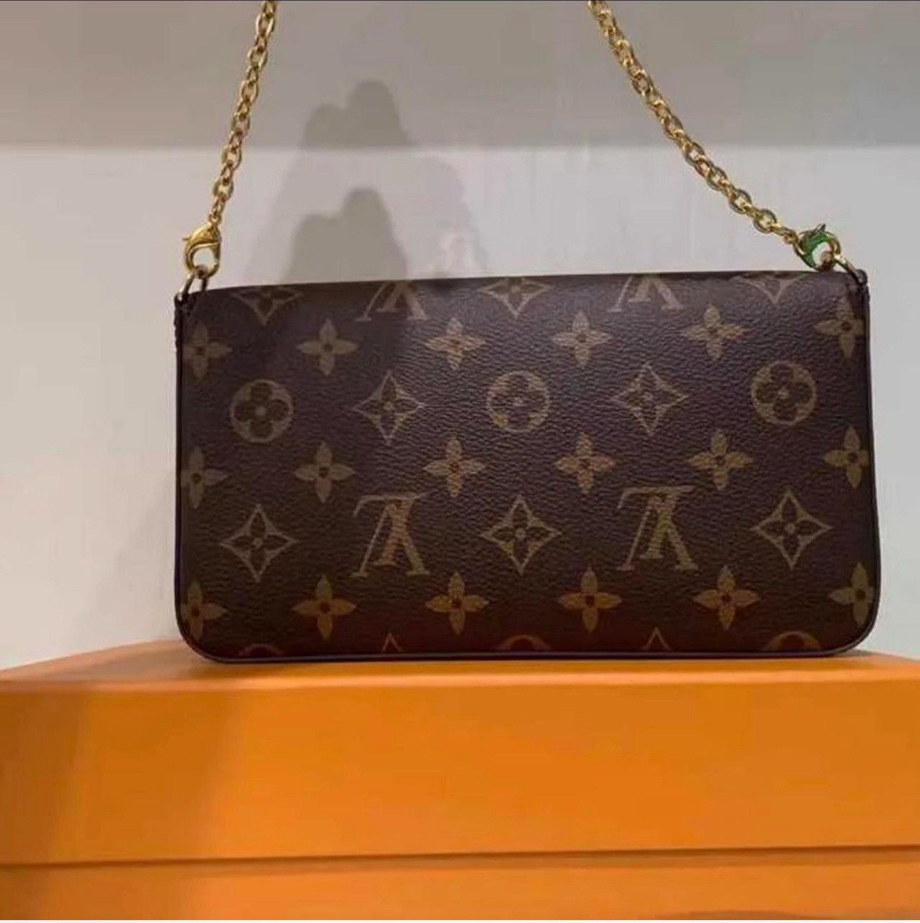 Other LV Womens Brown Crossbody Bag Size ONE SIZE - 2 Thumbnail