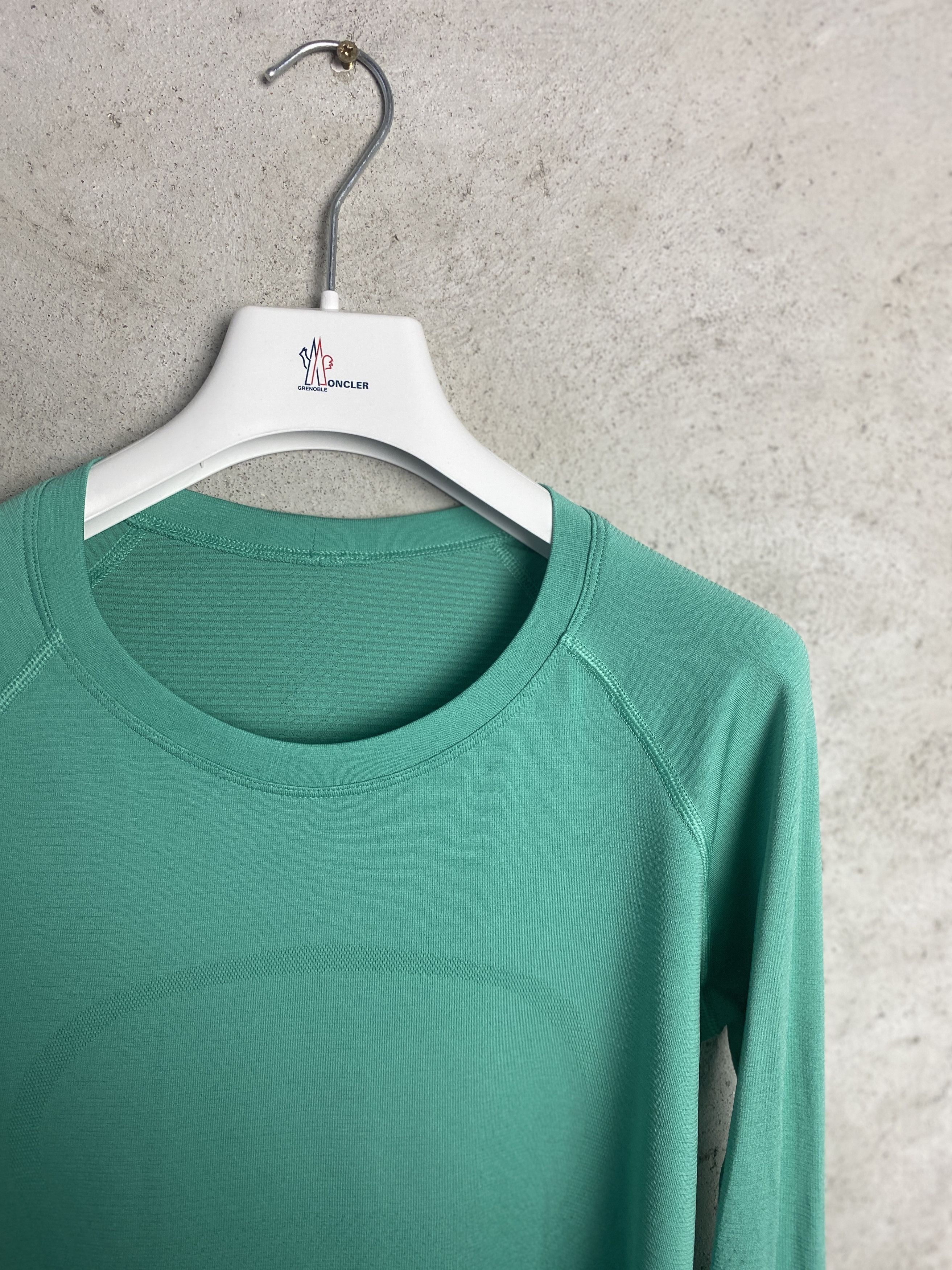 Lululemon Lululemon blouse longsleeve run gym pilates yoga pilates Size XS / US 0-2 / IT 36-38 - 3 Thumbnail