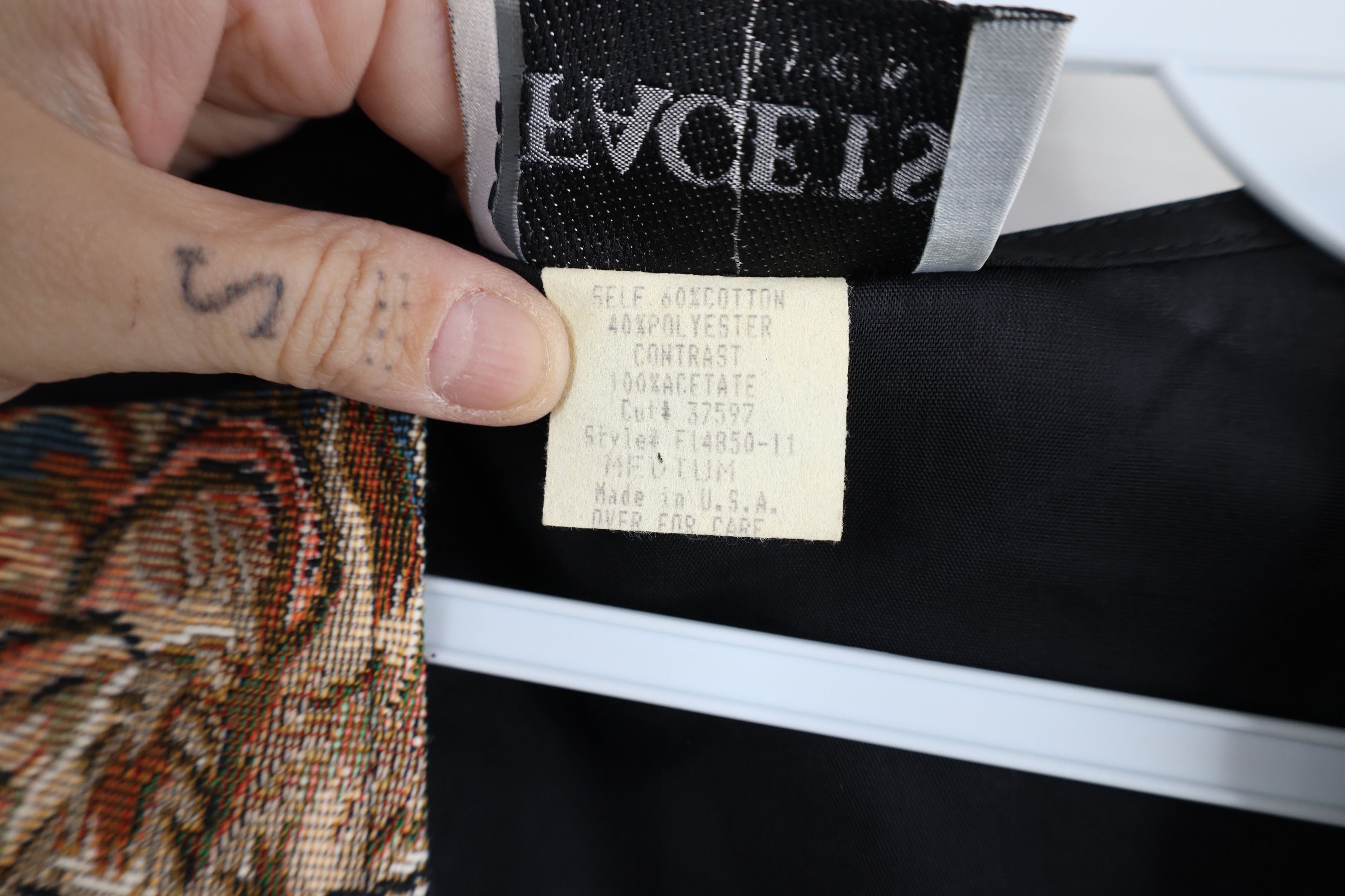 Vintage Vintage 90s Streetwear Needlepoint Big Cat Tie Back Vest USA Size M / US 6-8 / IT 42-44 - 8 Thumbnail