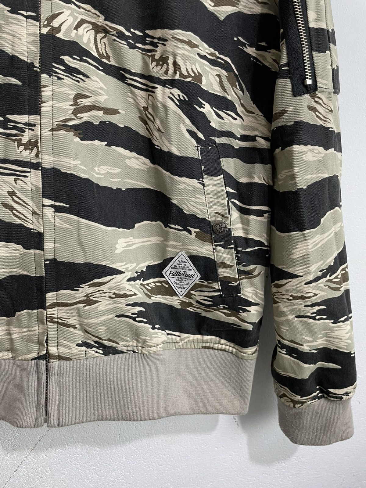 Hysteric Glamour Saintpain Tiger Bomber Camo Jacket Size US S / EU 44-46 / 1 - 4 Thumbnail