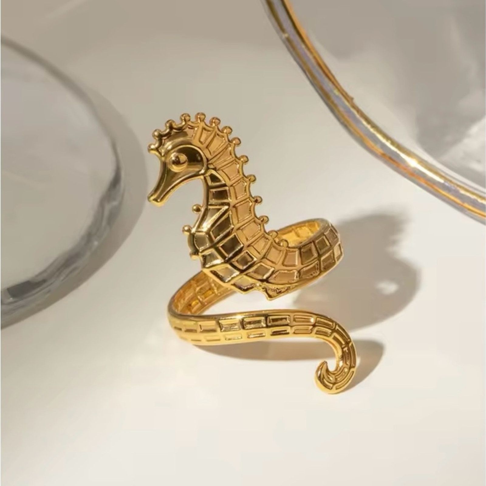 Other Women’s Seahorse Open Ring Gold Size ONE SIZE - 3 Thumbnail