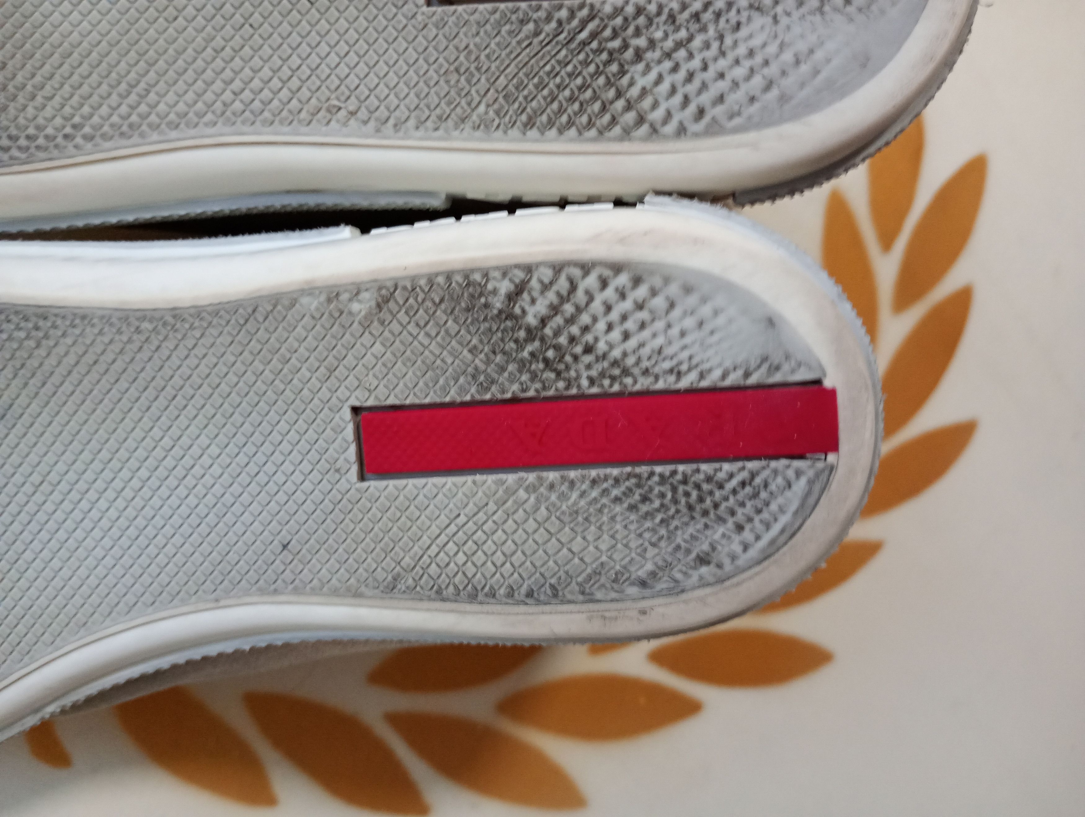 Prada Prada Suede Trainers size 37 Size US 7 / IT 37 - 20 Thumbnail