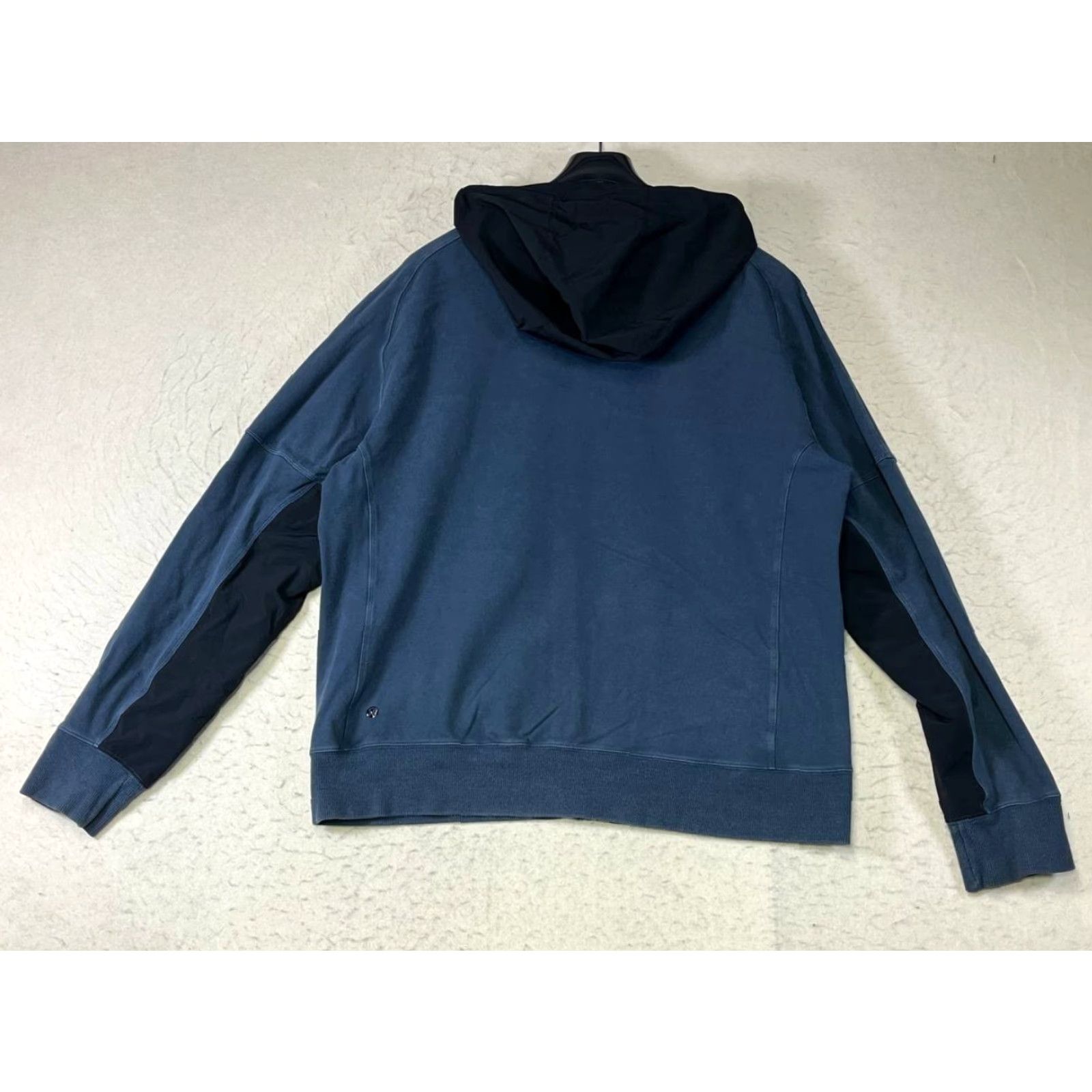 Lululemon Lululemon Jacket Men XXL Full Zip Outdoor Blue See Pics Some Stains Size US XXL / EU 58 / 5 - 2 Thumbnail