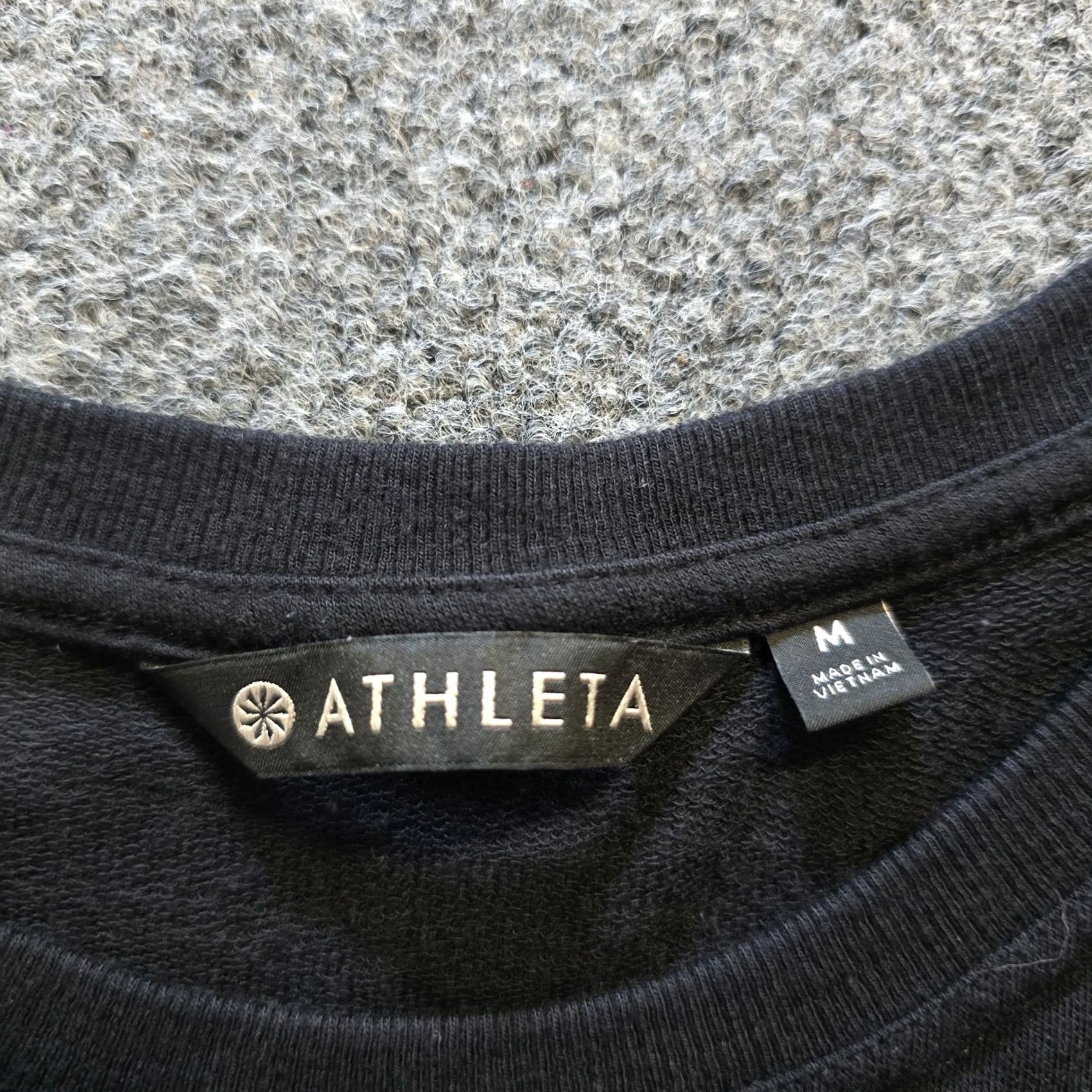 Athleta Athleta Sweater Womens Small Black Long Sleeve Knotted Sweatshirt Casual Capsule Size S / US 4 / IT 40 - 4 Thumbnail