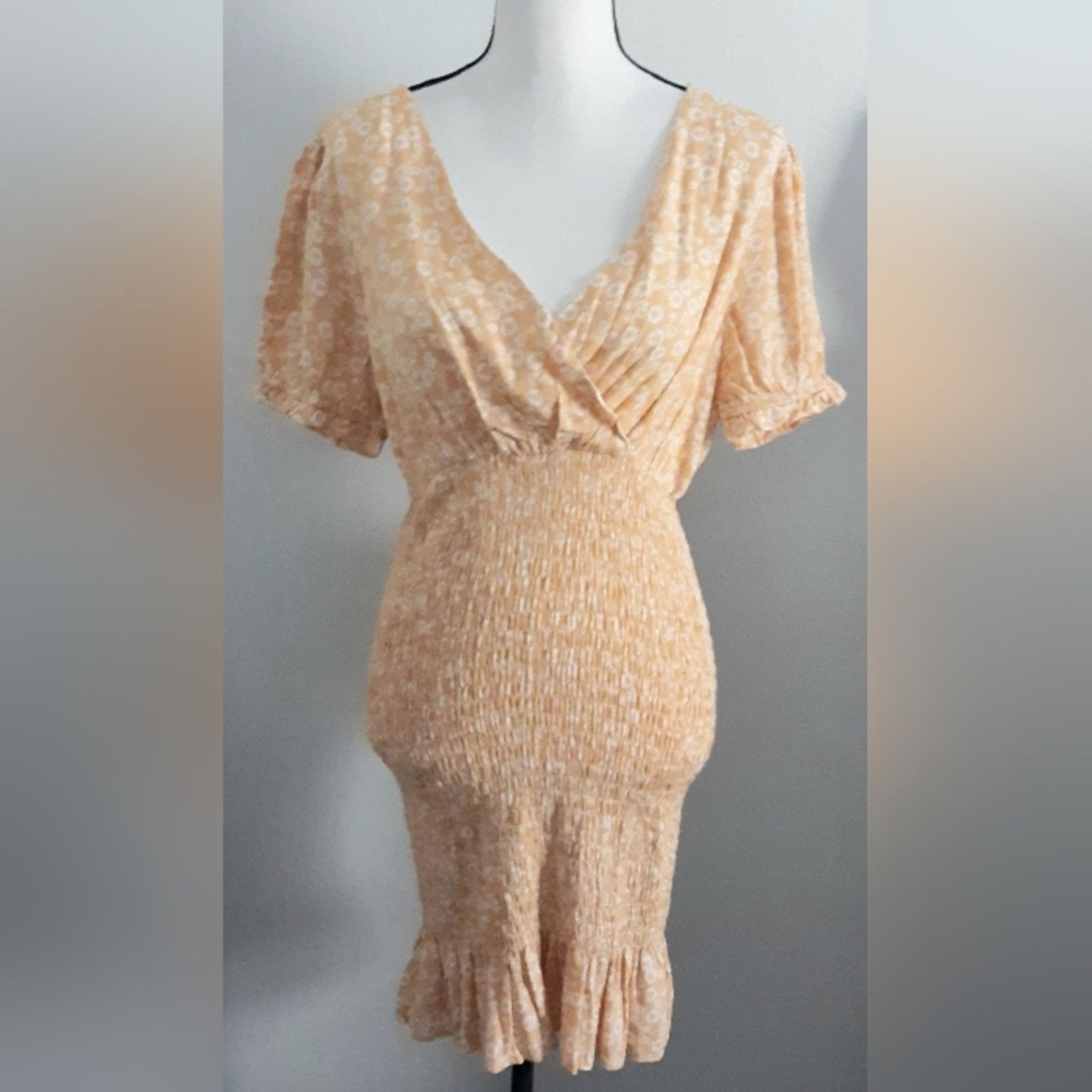 Urban Outfitters Urban Outfitters Lumiere Smocked Dress Size L / US 10 / IT 46 - 1 Thumbnail