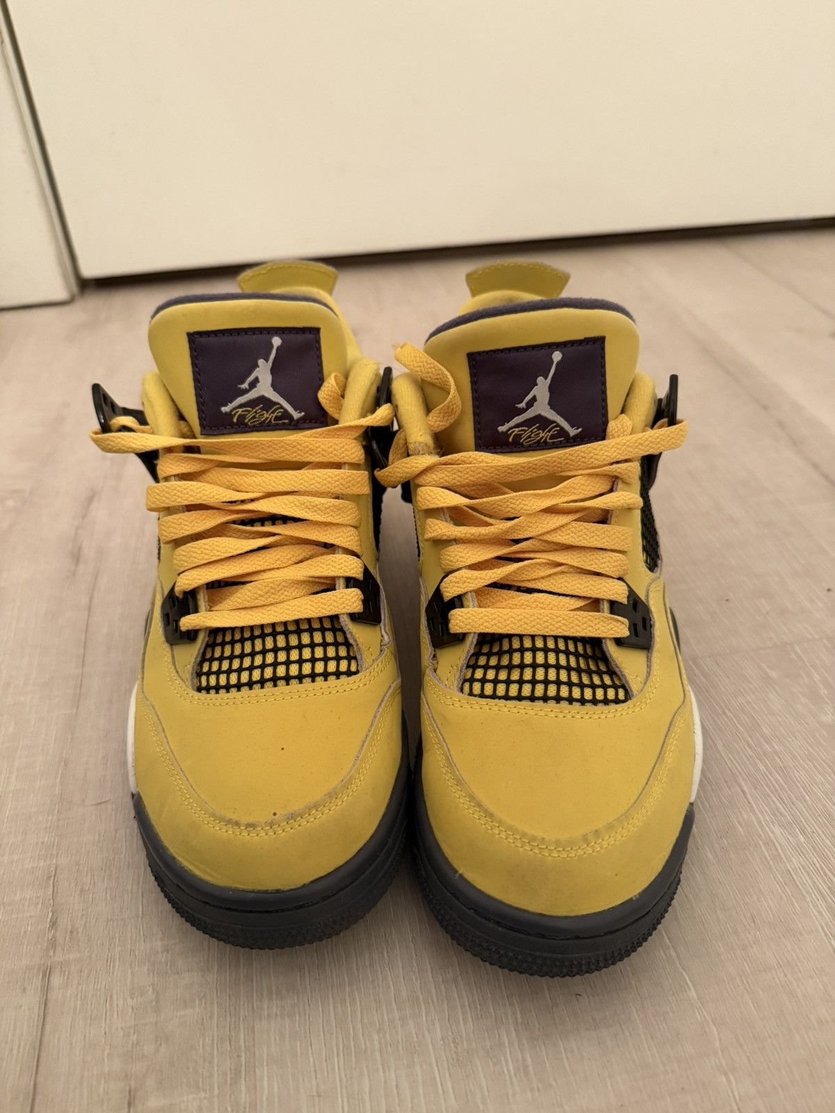 Jordan Brand Jordan 7y but will fit women size 8 Size US 7 / IT 37 - 1 Thumbnail