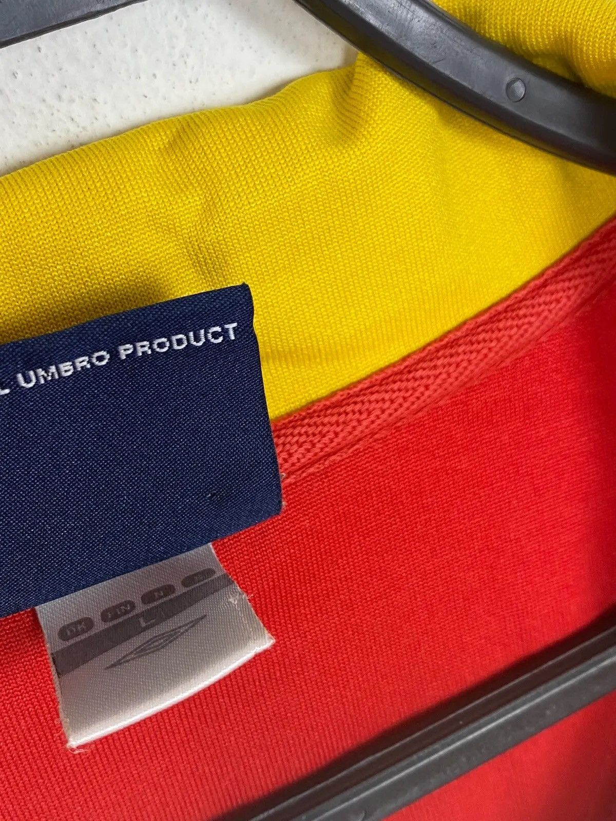 Umbro Vintage Umbro Fifa 1986 Espana Spain Soccer Jersey Size US L / EU 52-54 / 3 - 6 Thumbnail