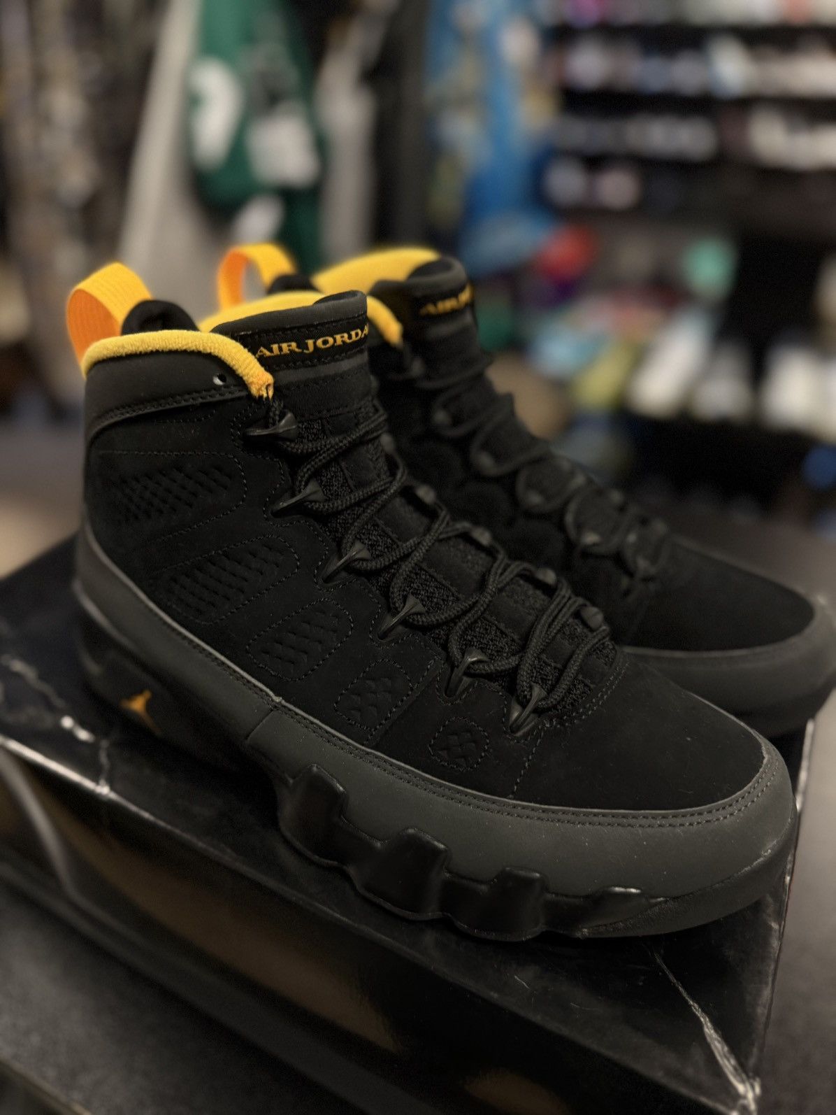 Nike Jordan 9 Dark Charcoal University Gold Size 8 🧼 Size US 8 / EU 41 - 11 Thumbnail