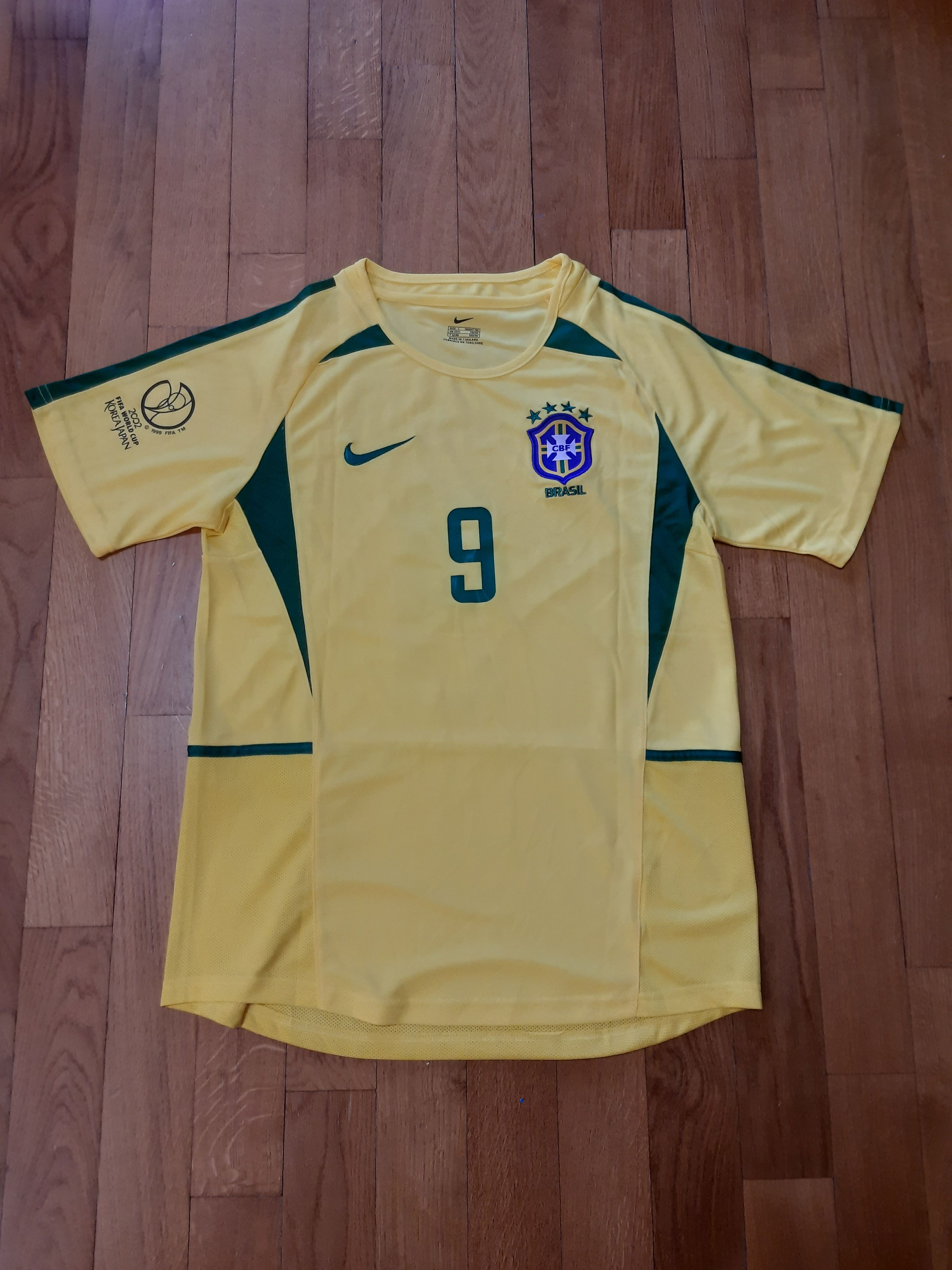 Sports Specialties Brazil National Team 2002 Ronaldo Soccer Football Size US L / EU 52-54 / 3 - 2 Thumbnail