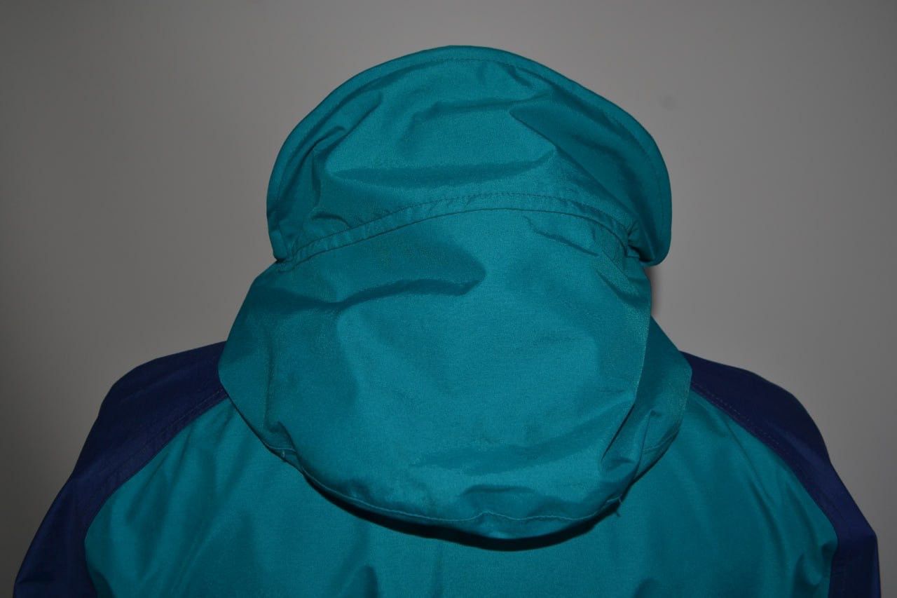 Berghaus × Vintage Vintage Berghaus Gore-Tex Jacket Windbreaker Women’s Size 12 Size L / US 10 / IT 46 - 8 Thumbnail