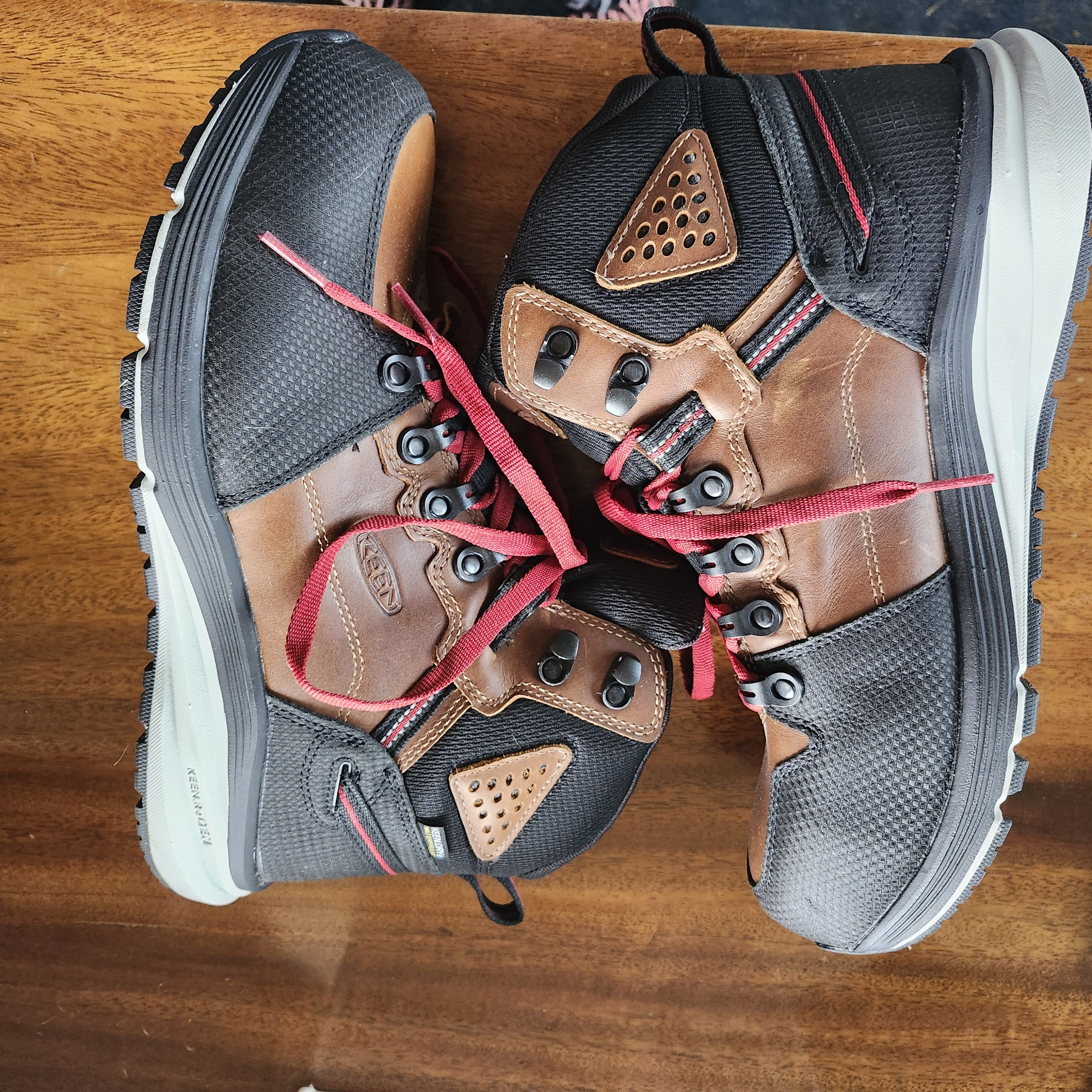 KEEN KEEN Utility Waterproof Work Boots Men's 9.5 Brown Black EH Size US 9.5 / EU 42-43 - 1 Thumbnail