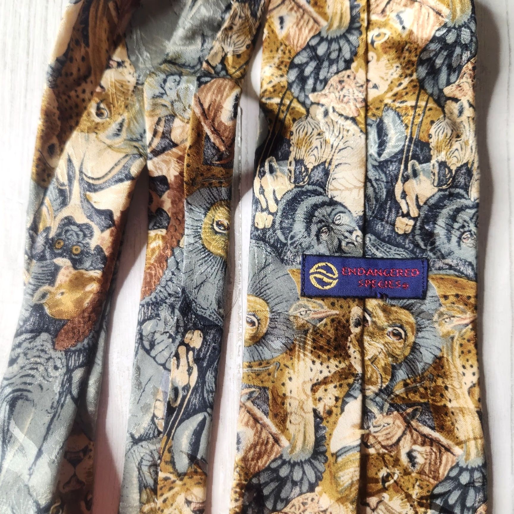 Vintage VINTAGE Endangered Species Jungle Animals Elephants Rhino Cheetah Silk Neck Tie Size ONE SIZE - 7 Thumbnail