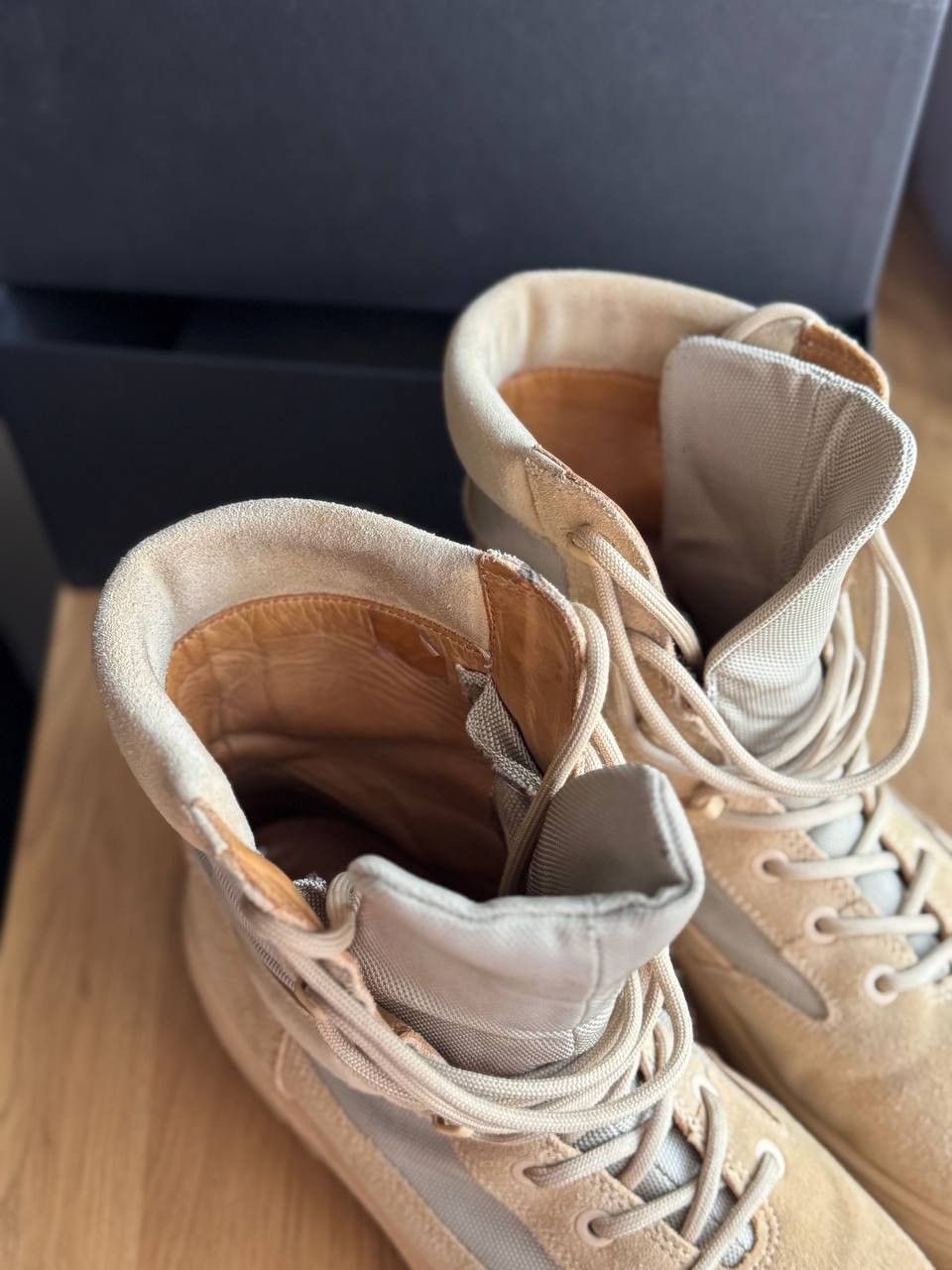 Yeezy Combat Boot Season 4 Sand Size US 13 / EU 46 - 4 Thumbnail