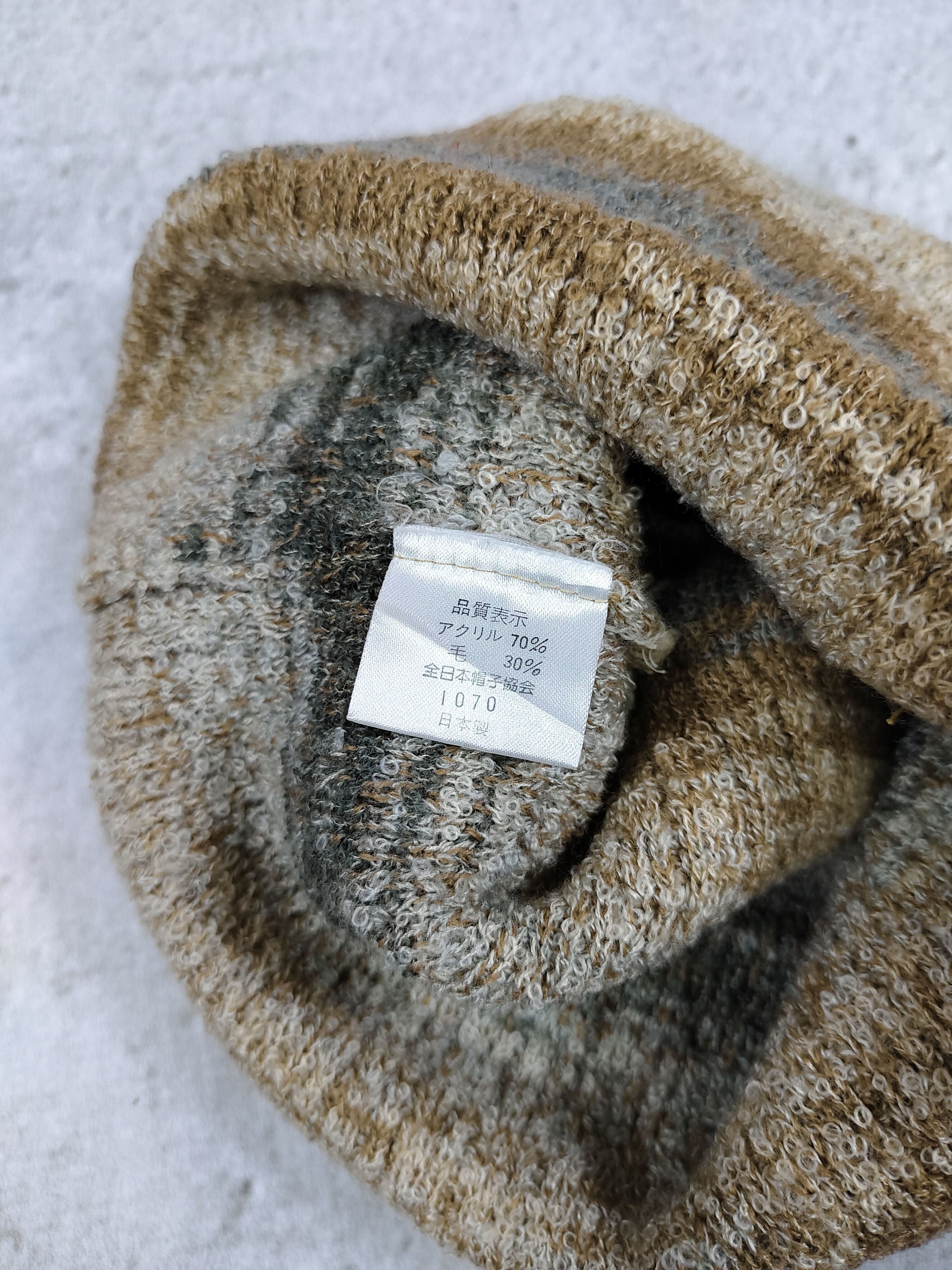 Japanese Brand 90s Roberta di Camerino- Embroidered Logo Streetwear Beanie Size ONE SIZE - 7 Thumbnail